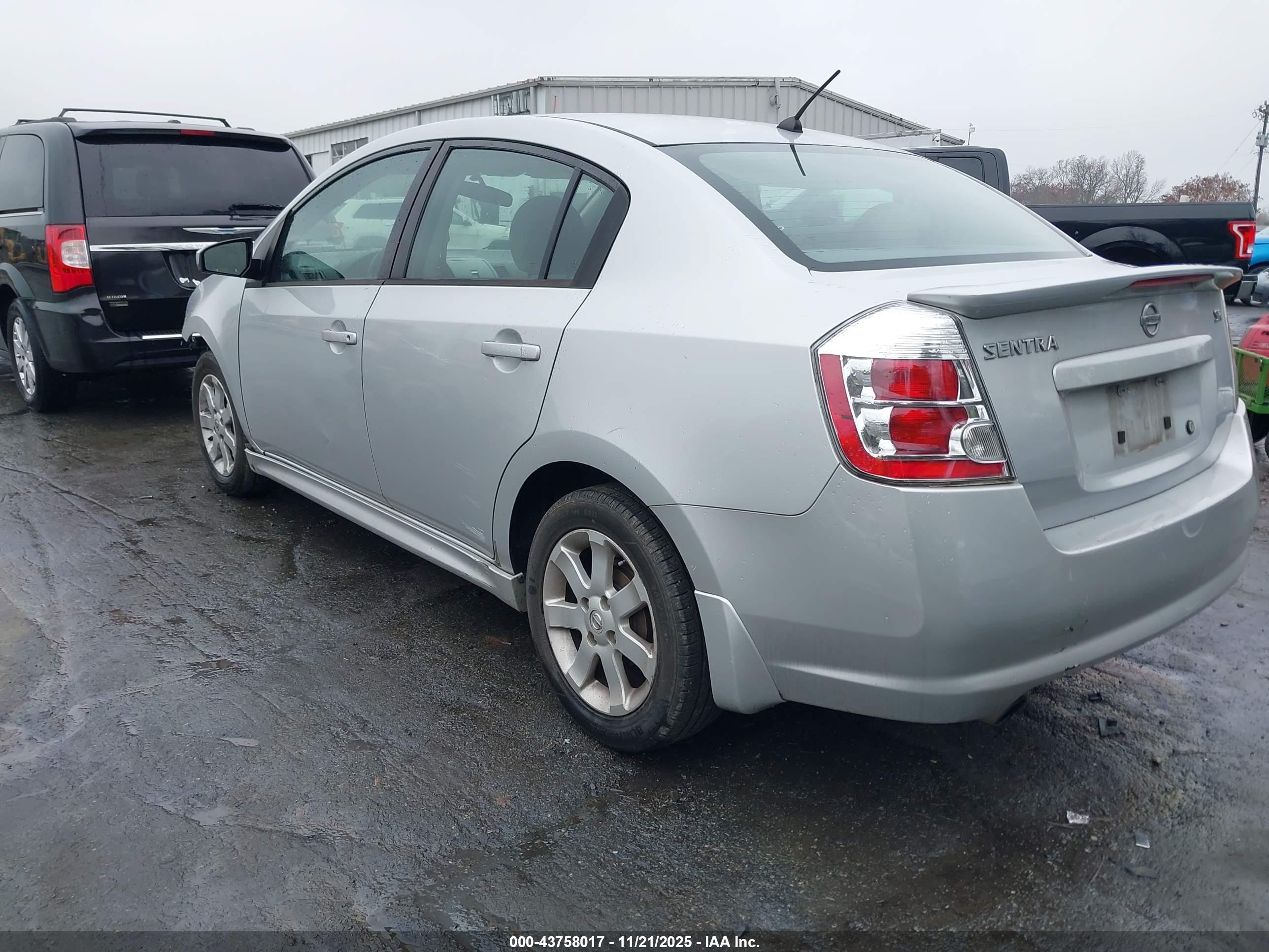 NISSAN SENTRA image 3