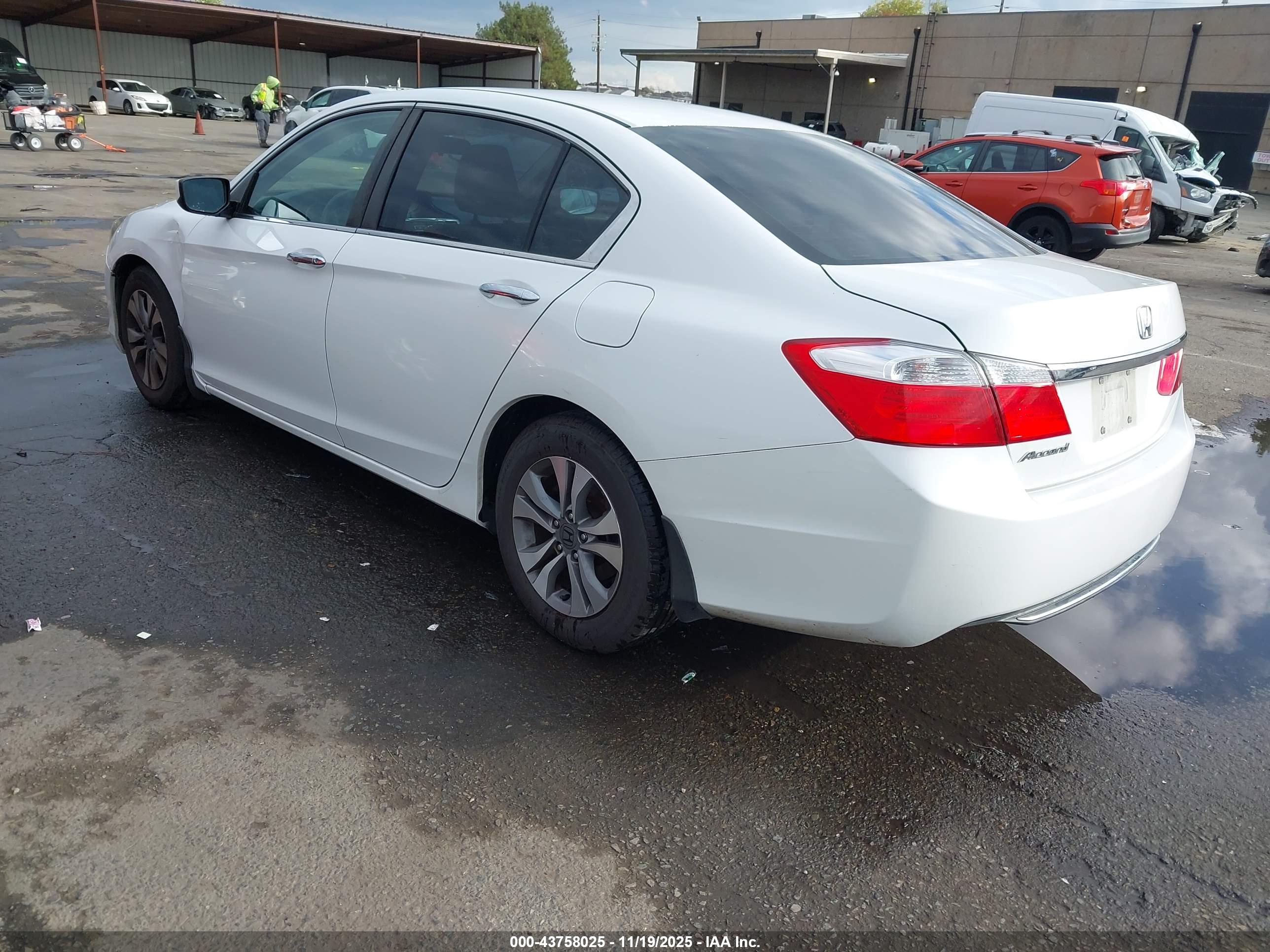 HONDA ACCORD image 3