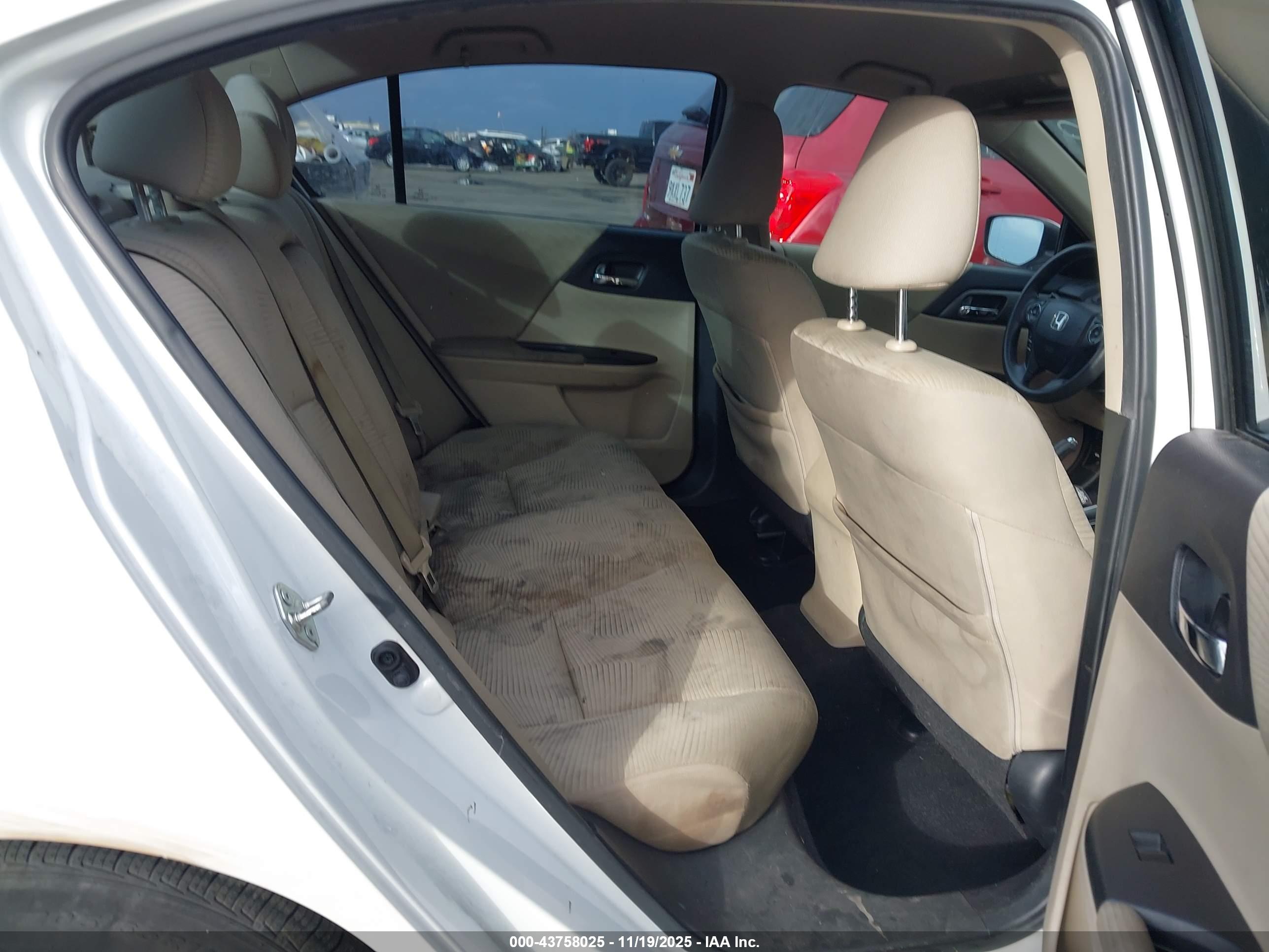 HONDA ACCORD image 8