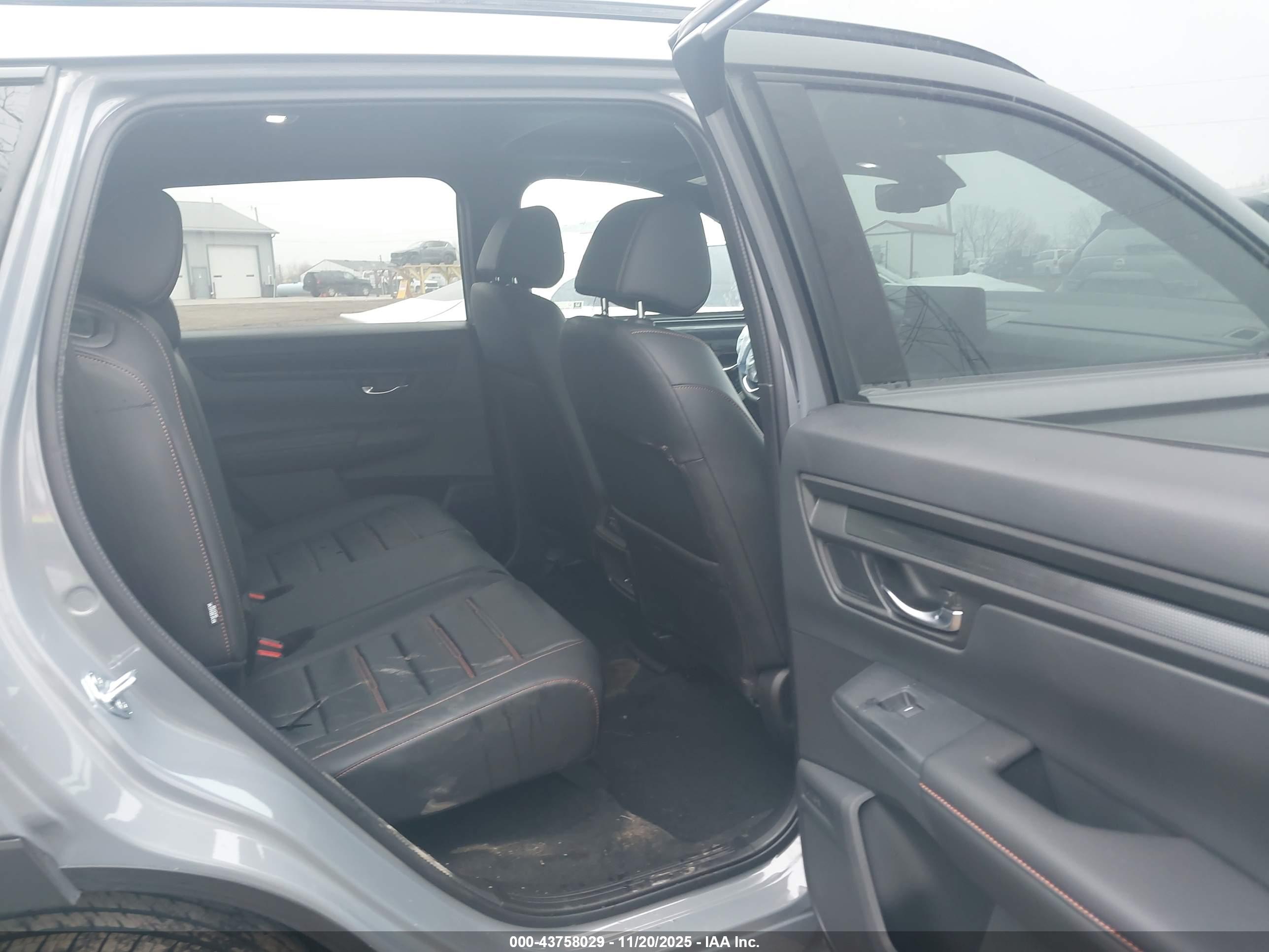 HONDA CR-V image 8