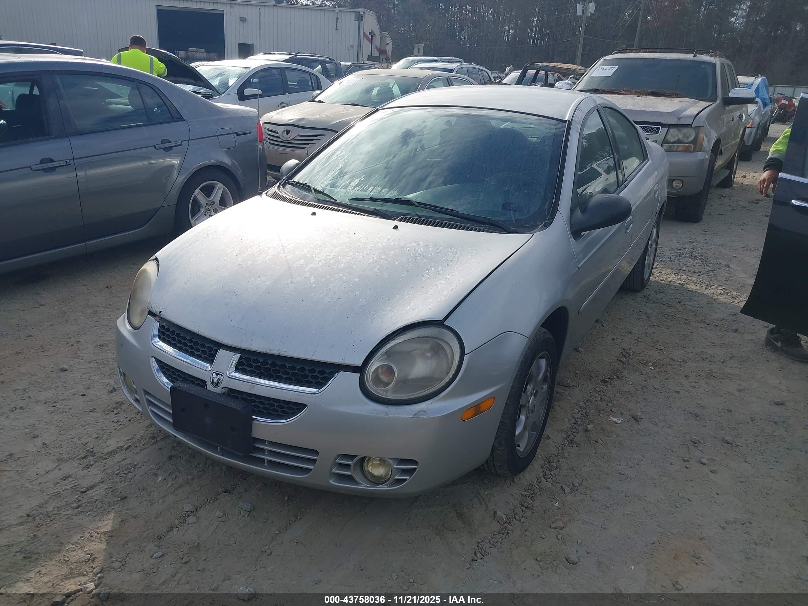 DODGE NEON image 2