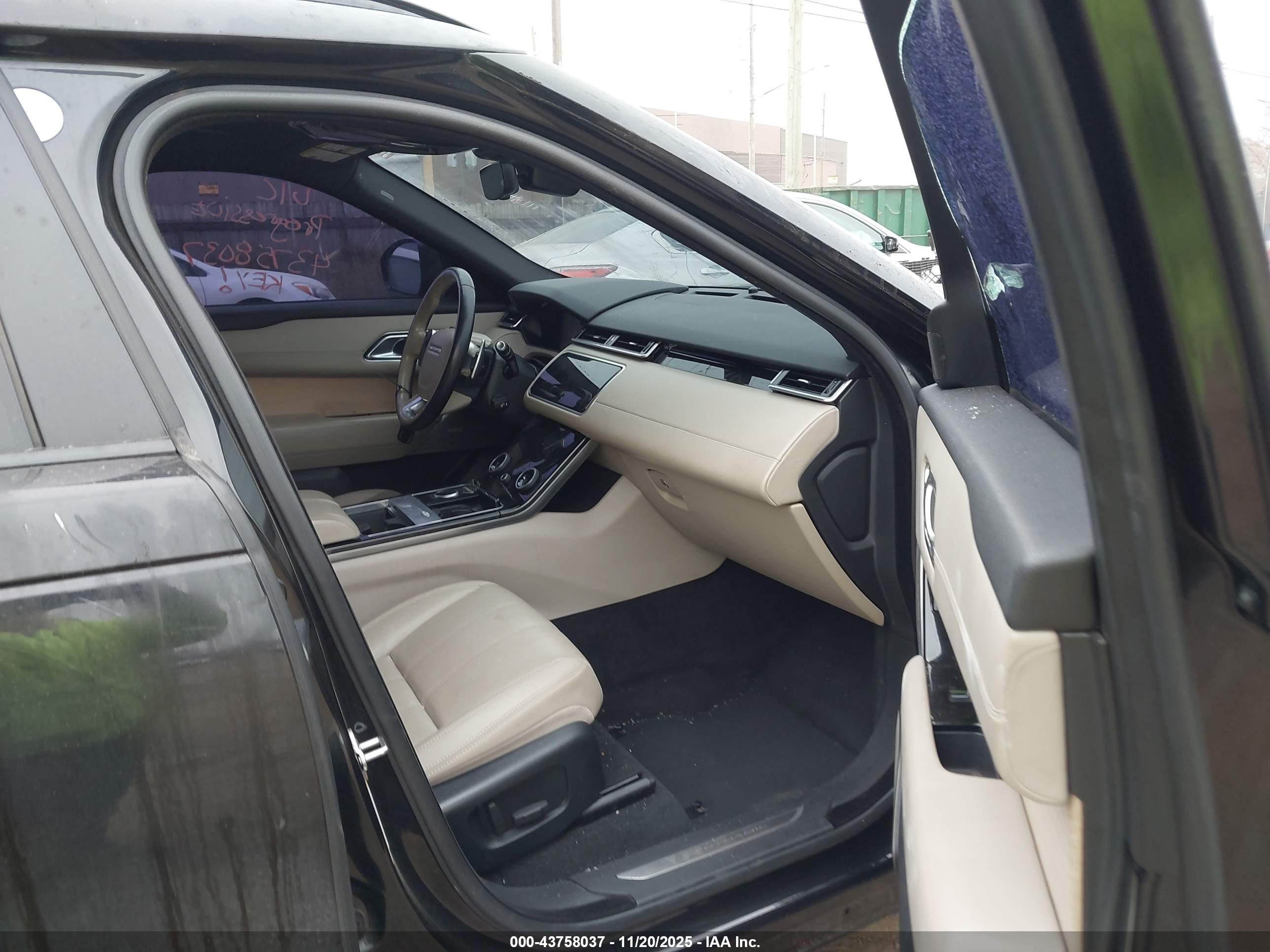 LAND ROVER image 5
