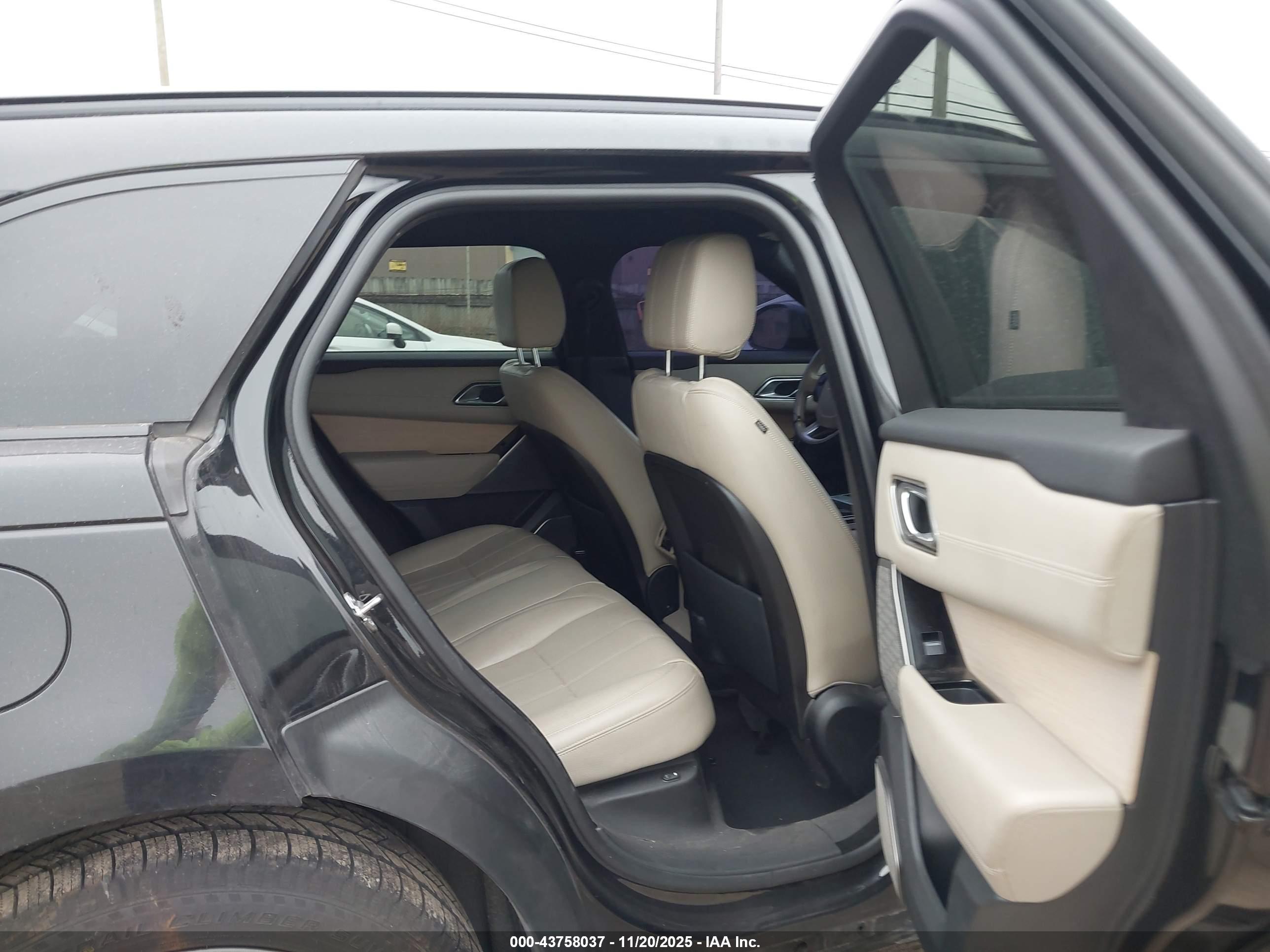 LAND ROVER image 8