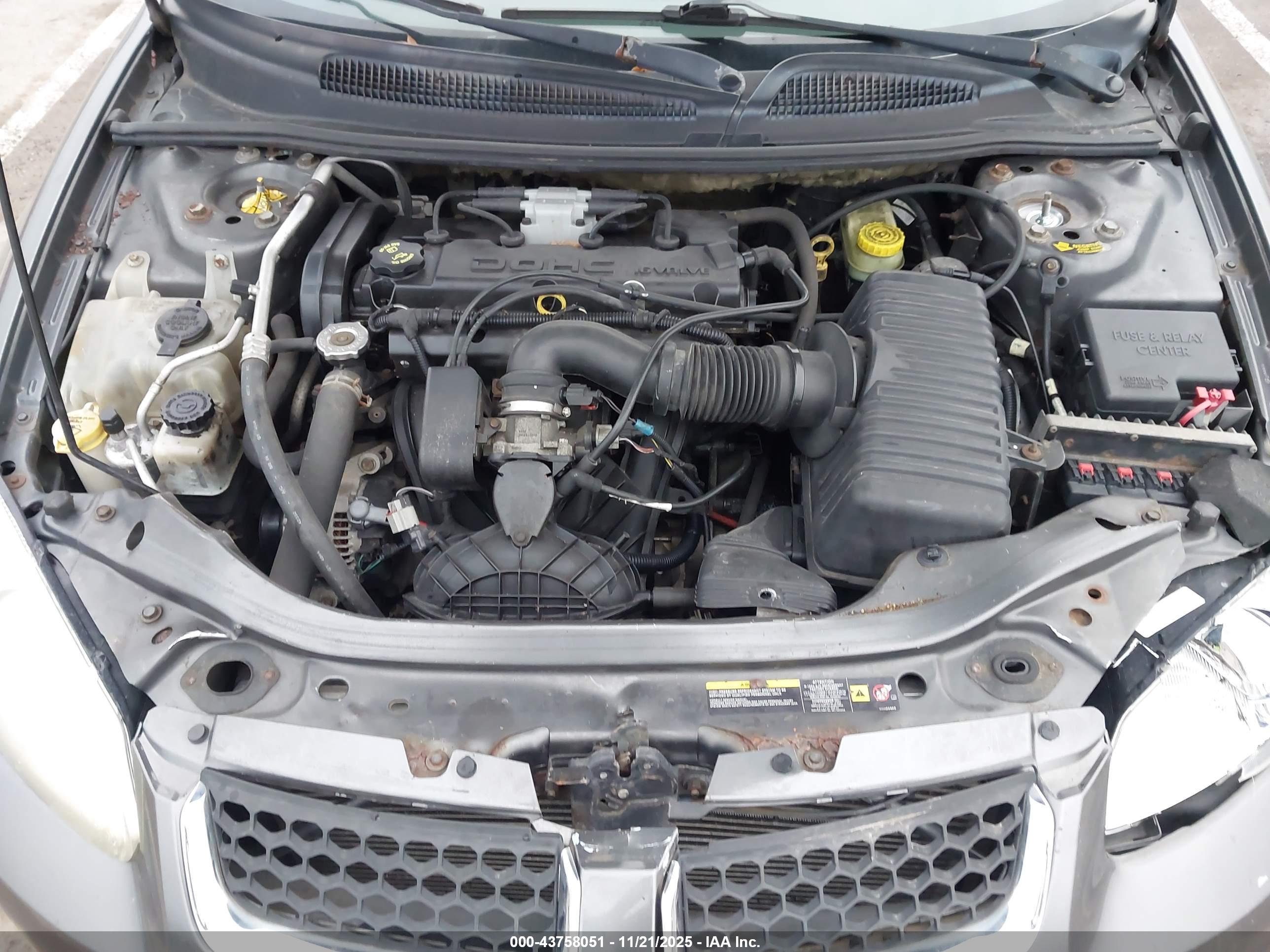 DODGE STRATUS image 10