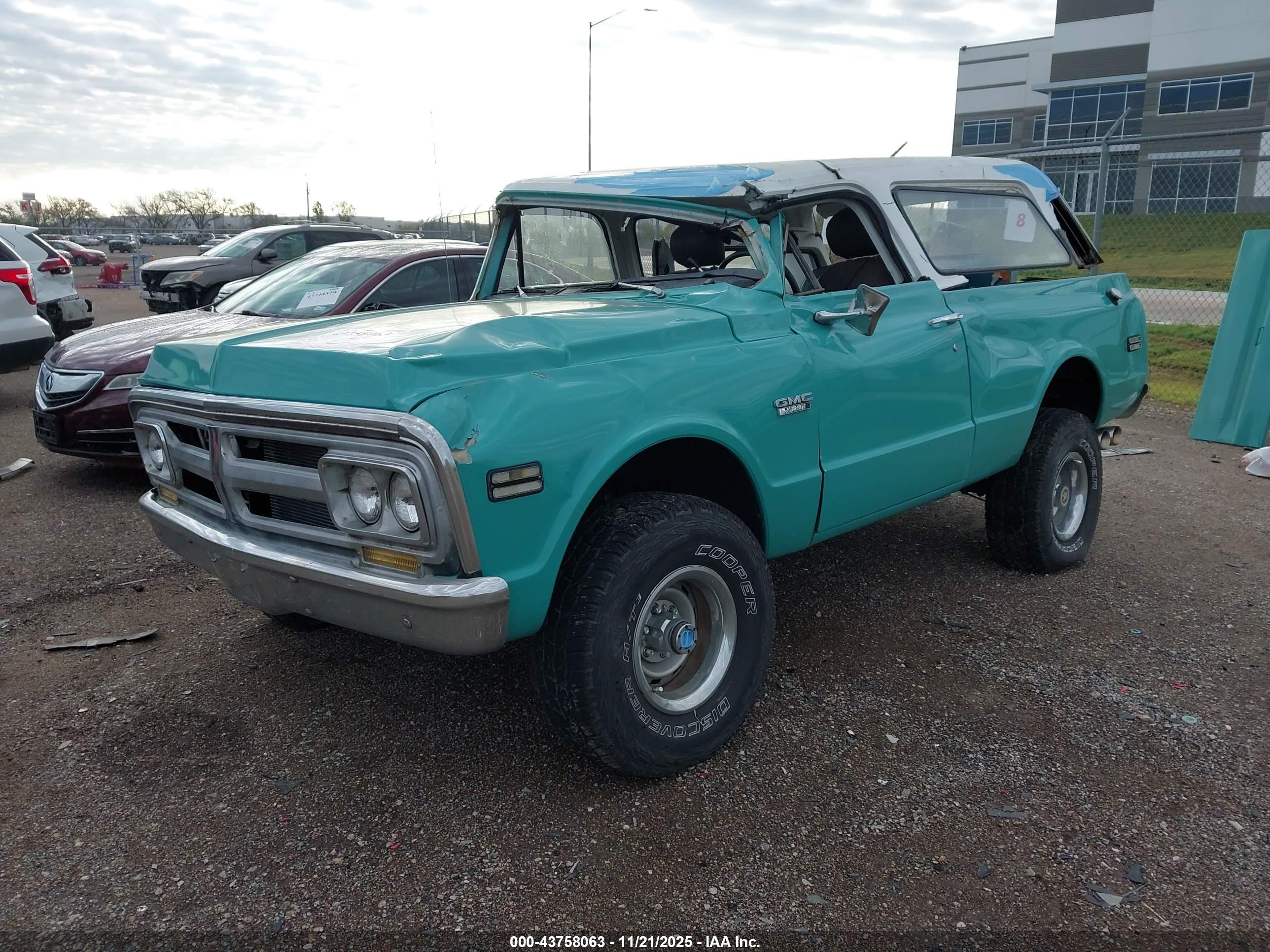 GMC JIMMY image 2