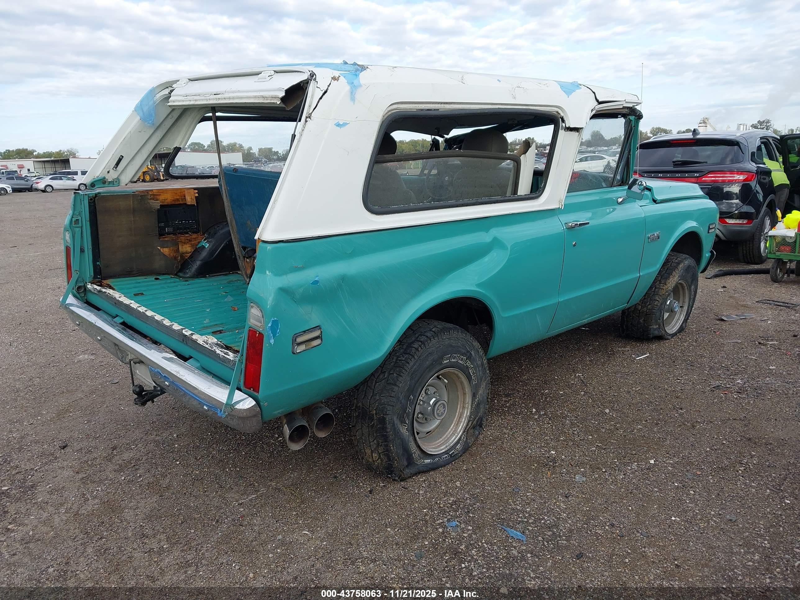 GMC JIMMY image 4