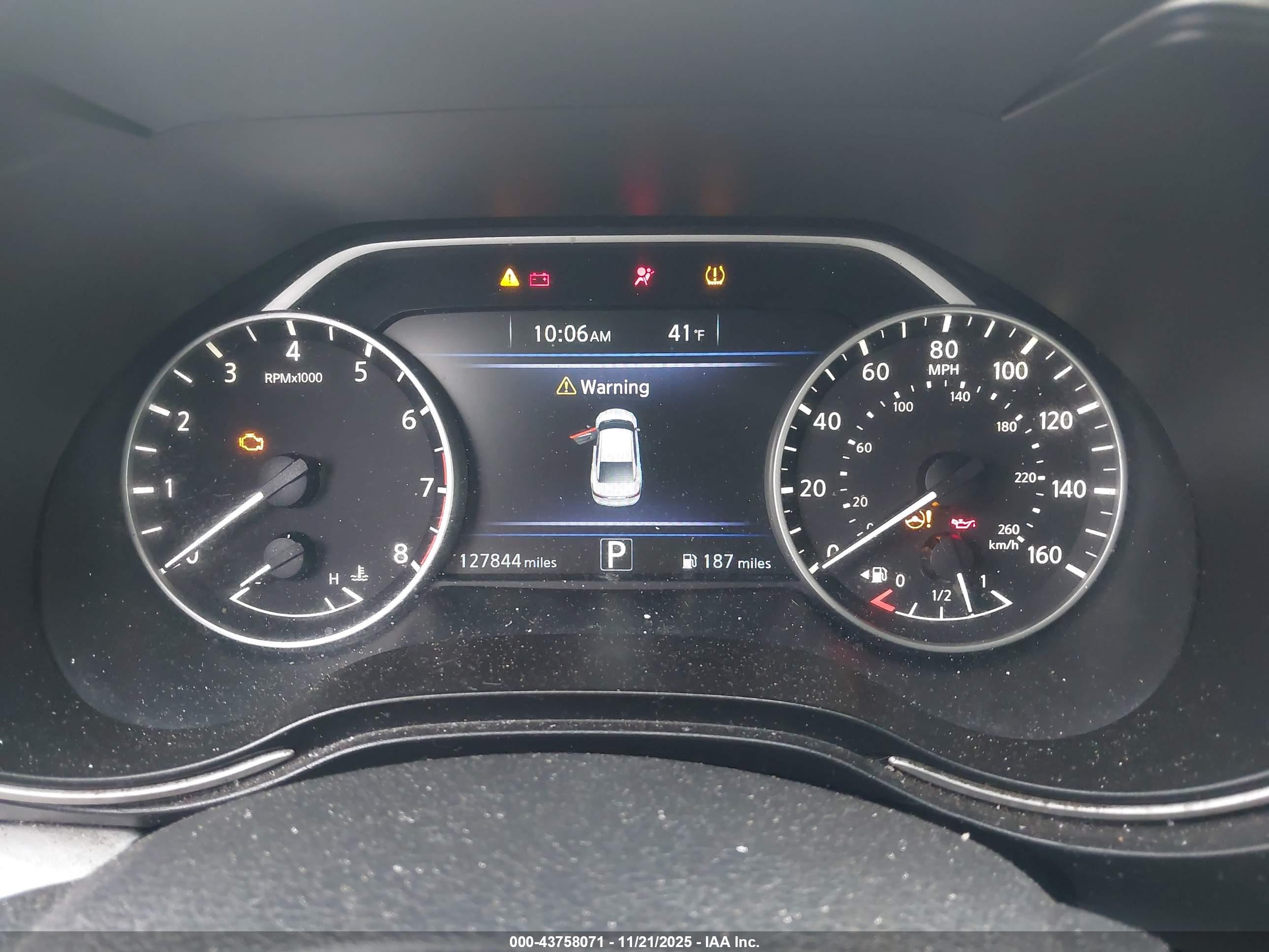 NISSAN MAXIMA image 7
