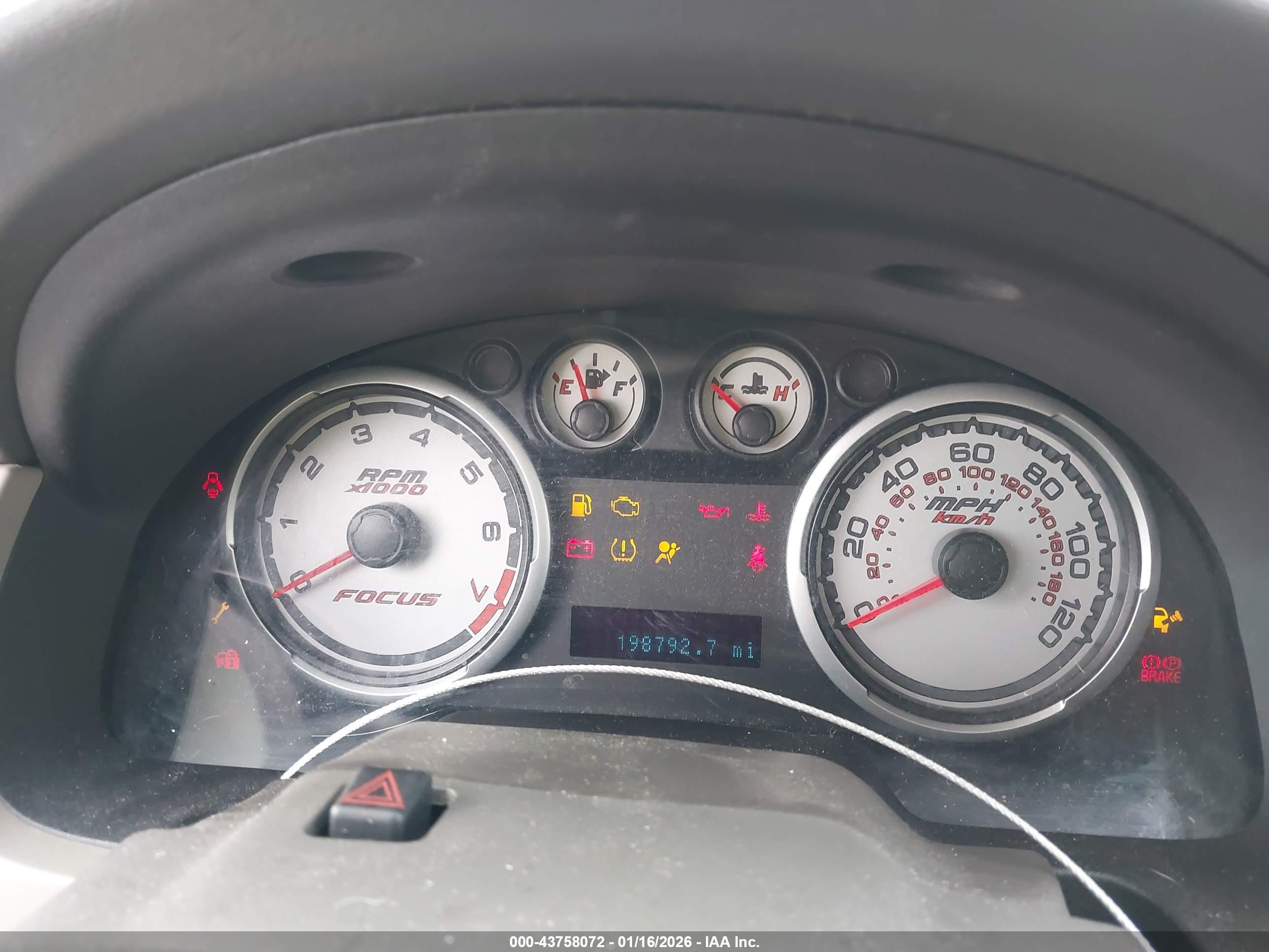 FORD FOCUS image 7