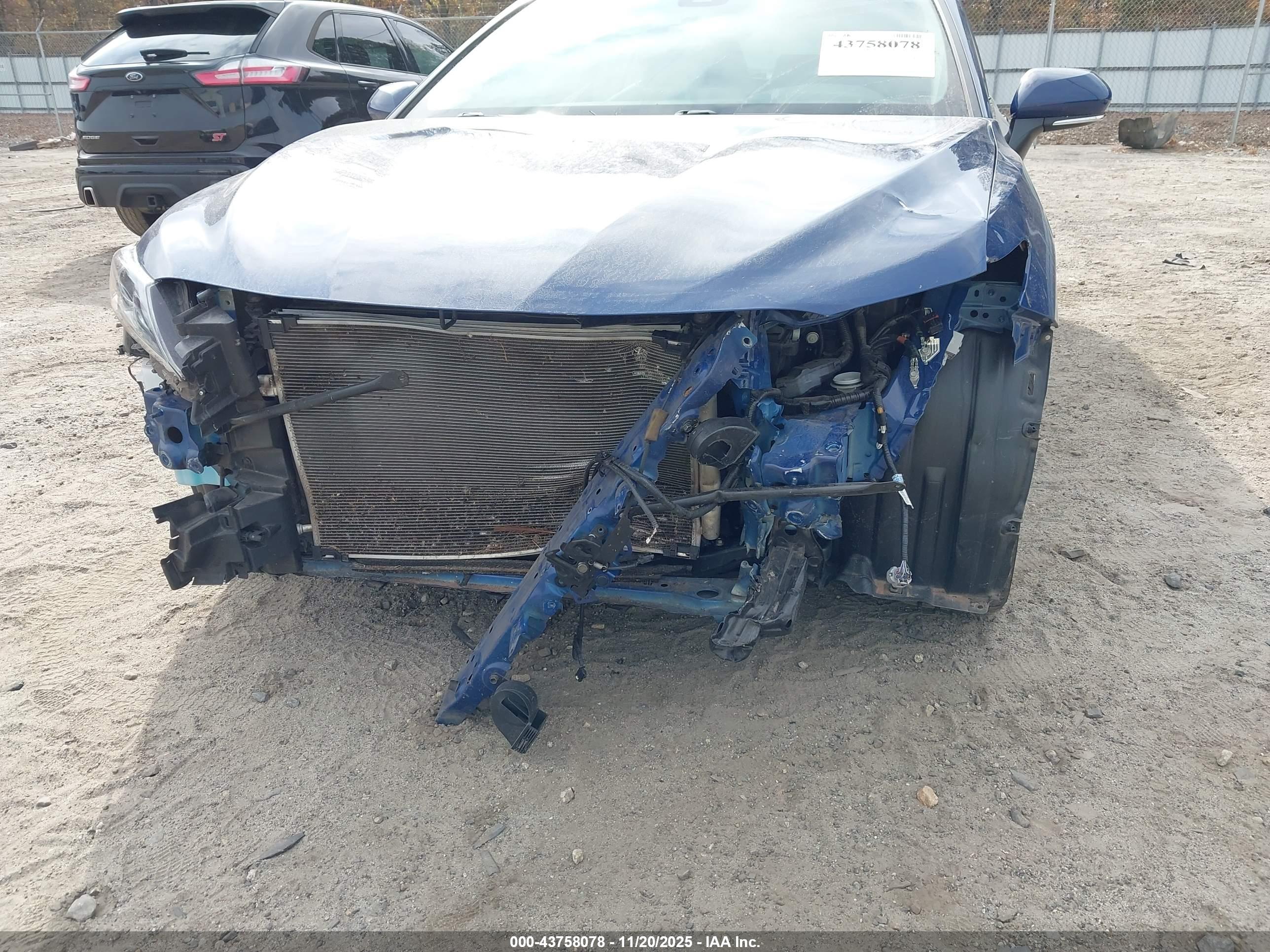 TOYOTA CAMRY image 6