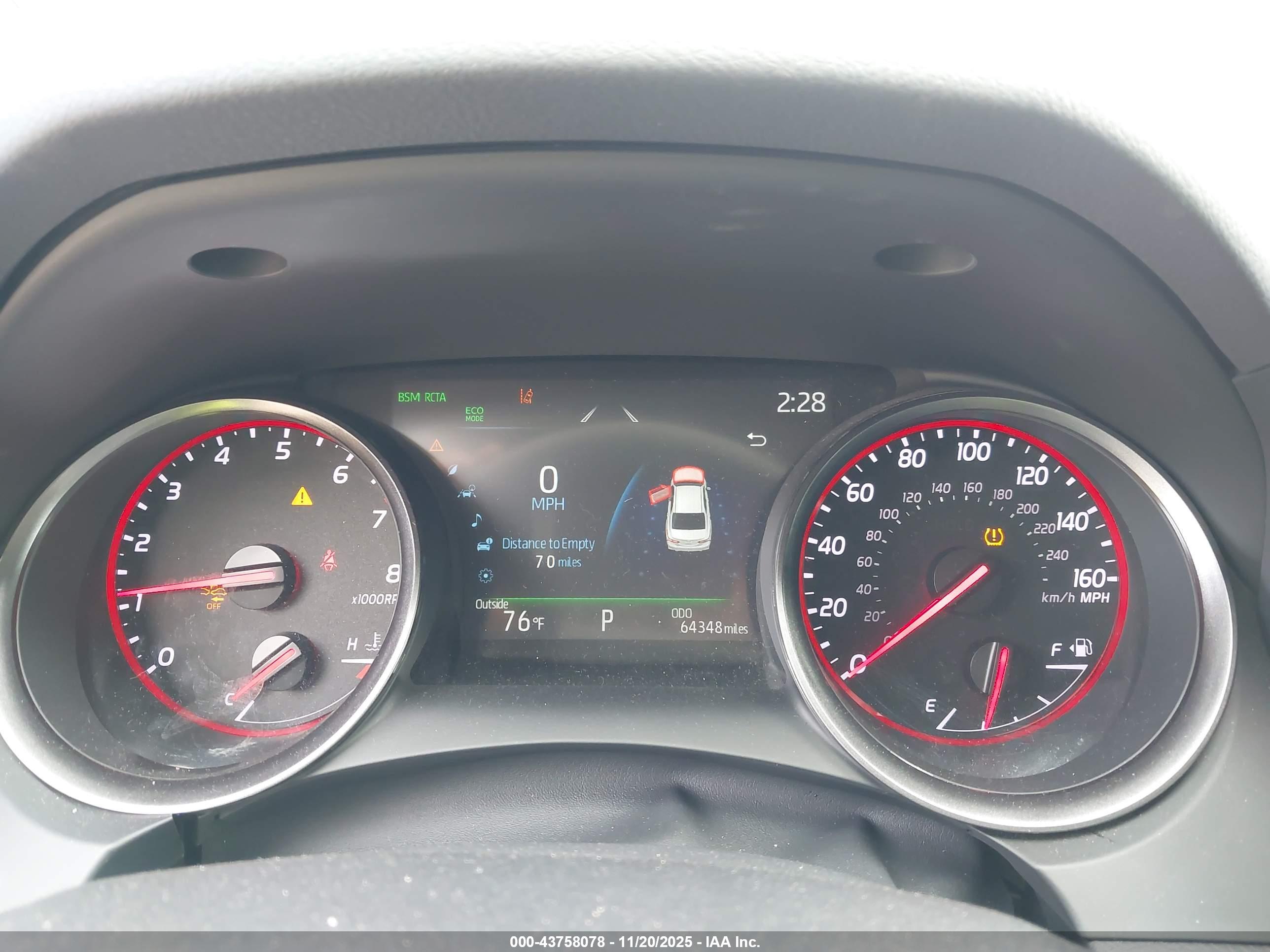 TOYOTA CAMRY image 7
