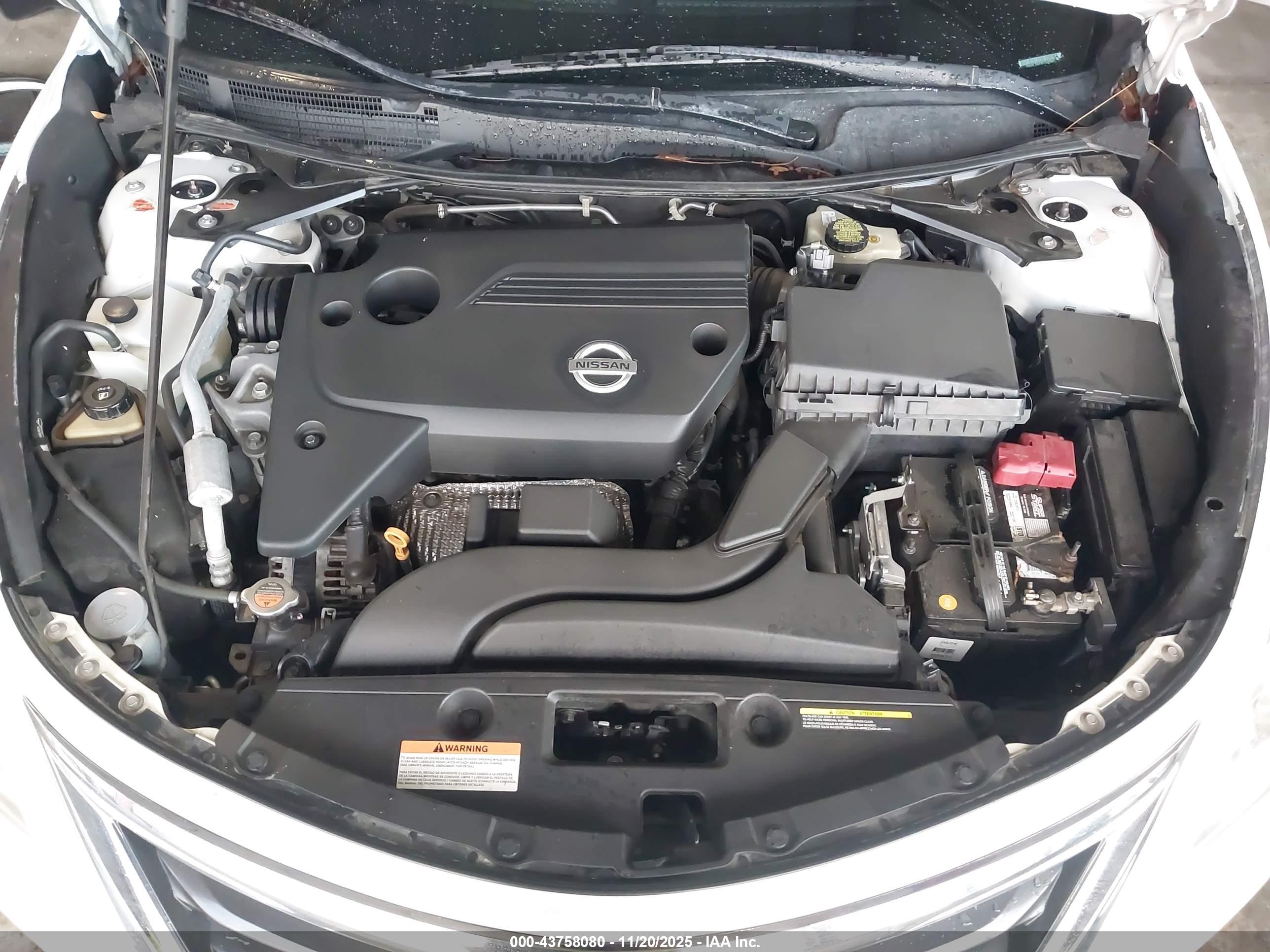 NISSAN ALTIMA image 10
