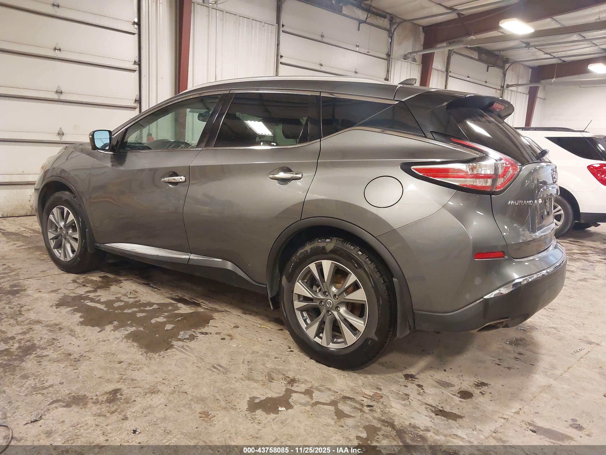 NISSAN MURANO image 3