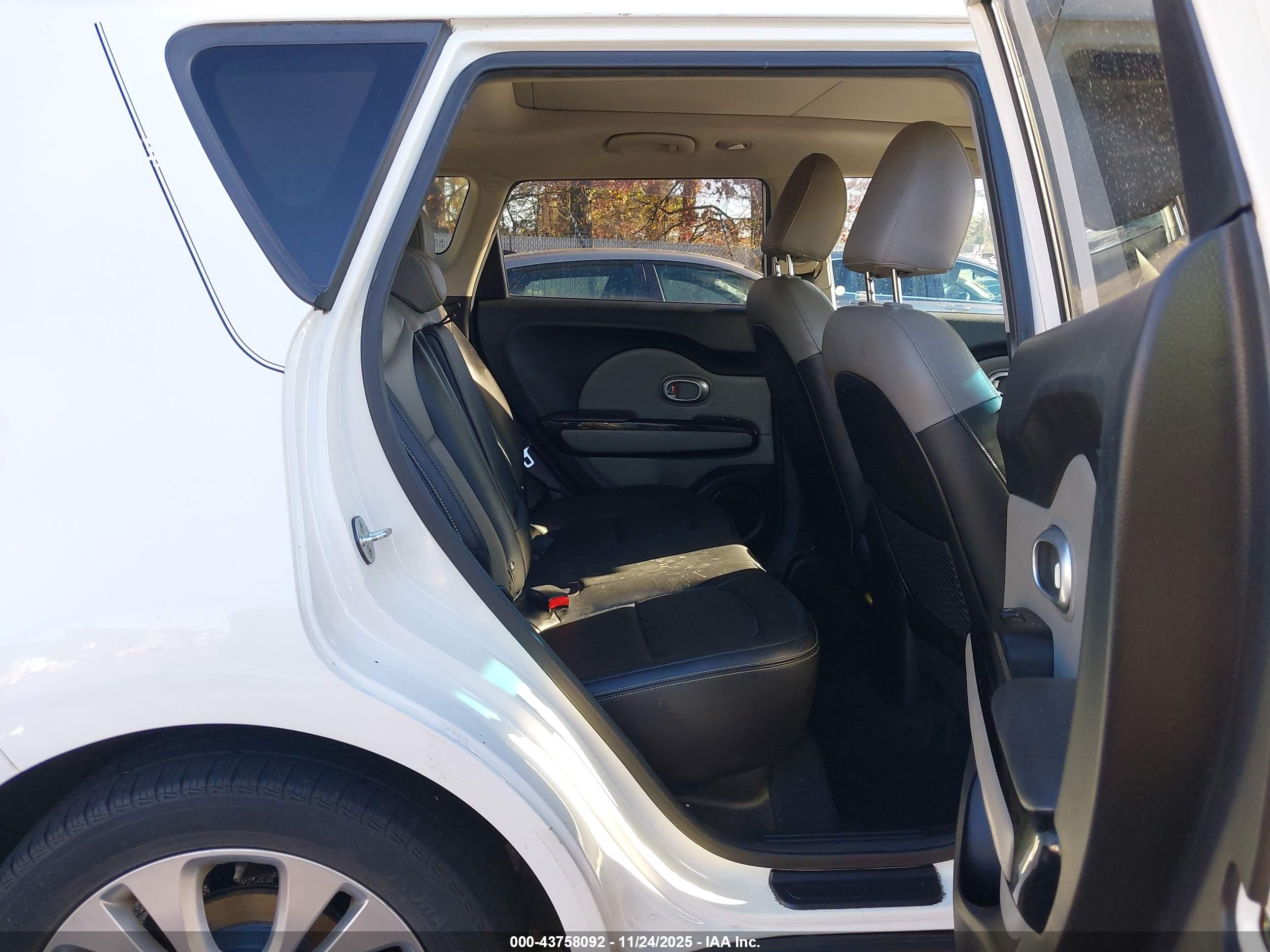 KIA SOUL image 8