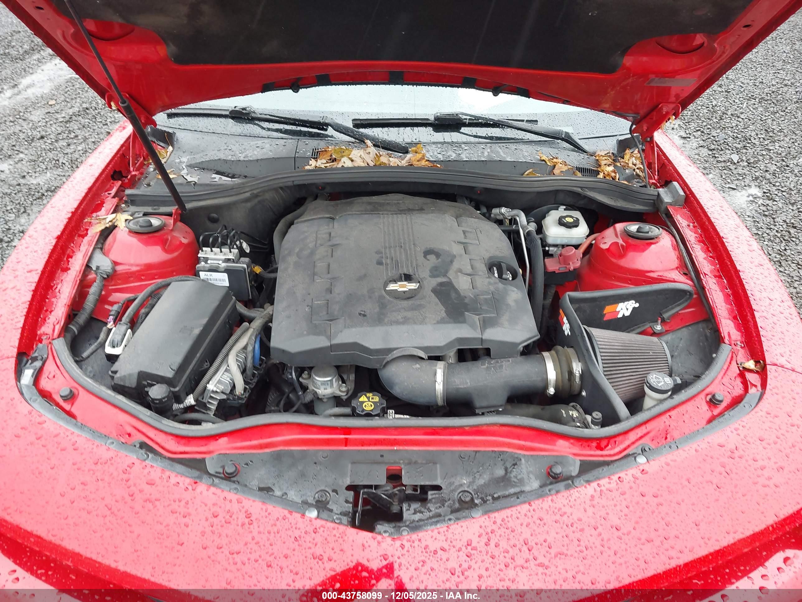 CHEVROLET CAMARO image 10