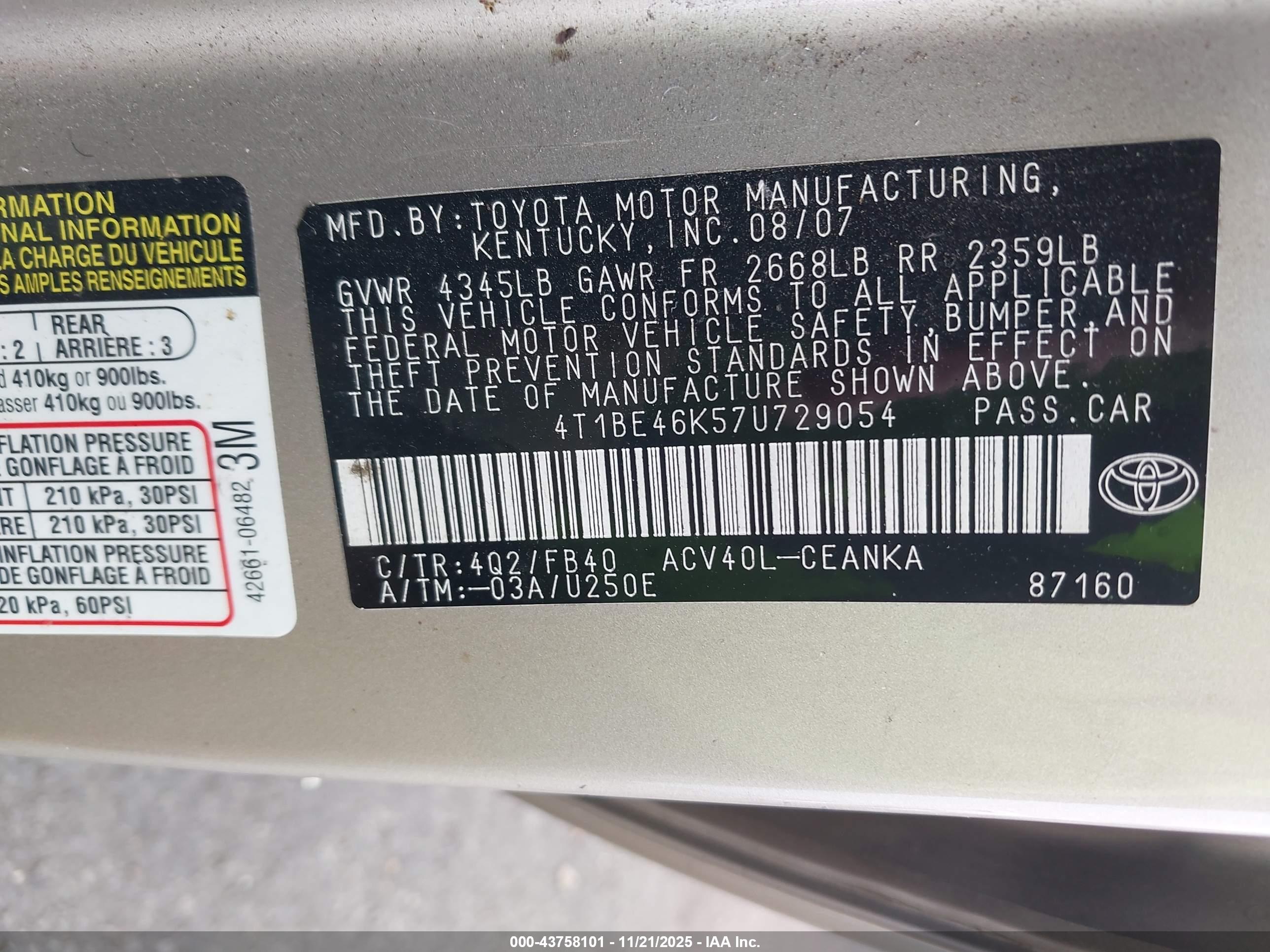 TOYOTA CAMRY image 9