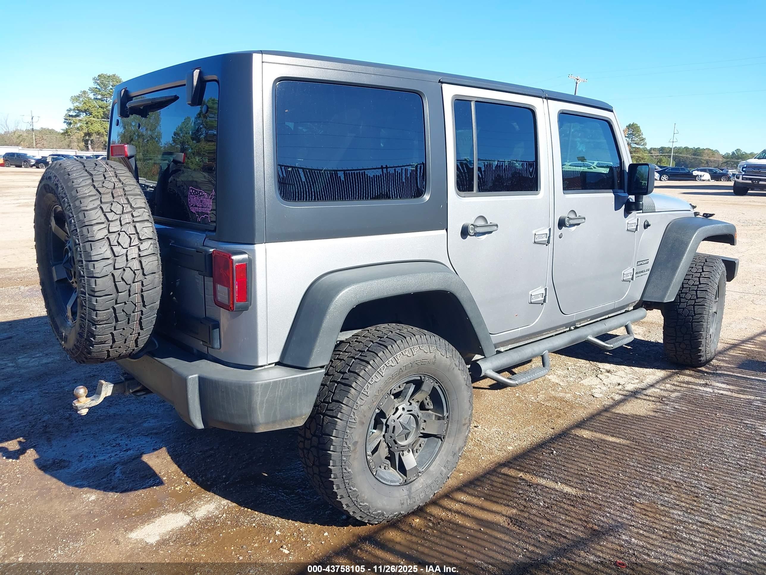 JEEP WRANGLER image 4