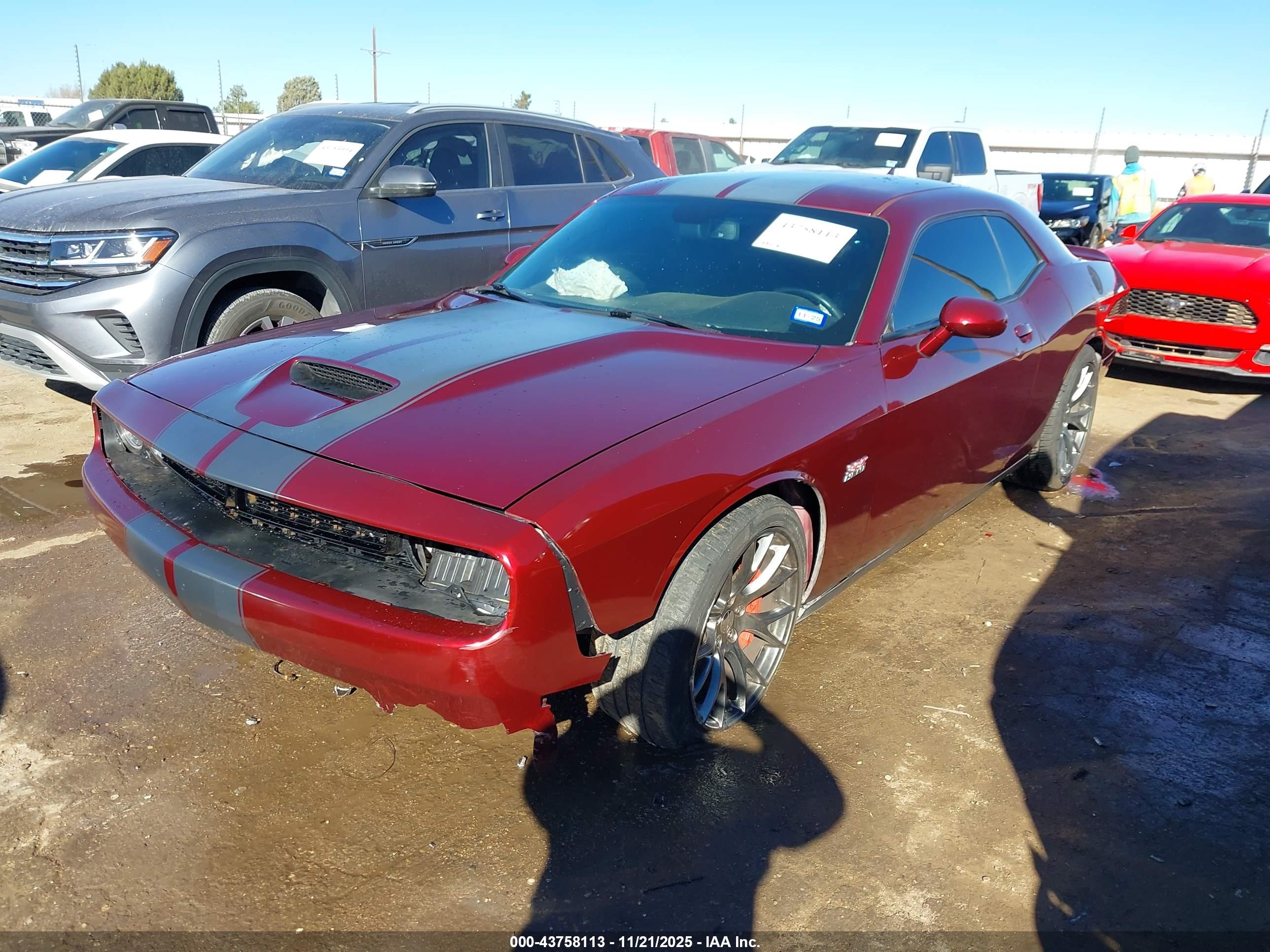 DODGE CHALLENGER image 2