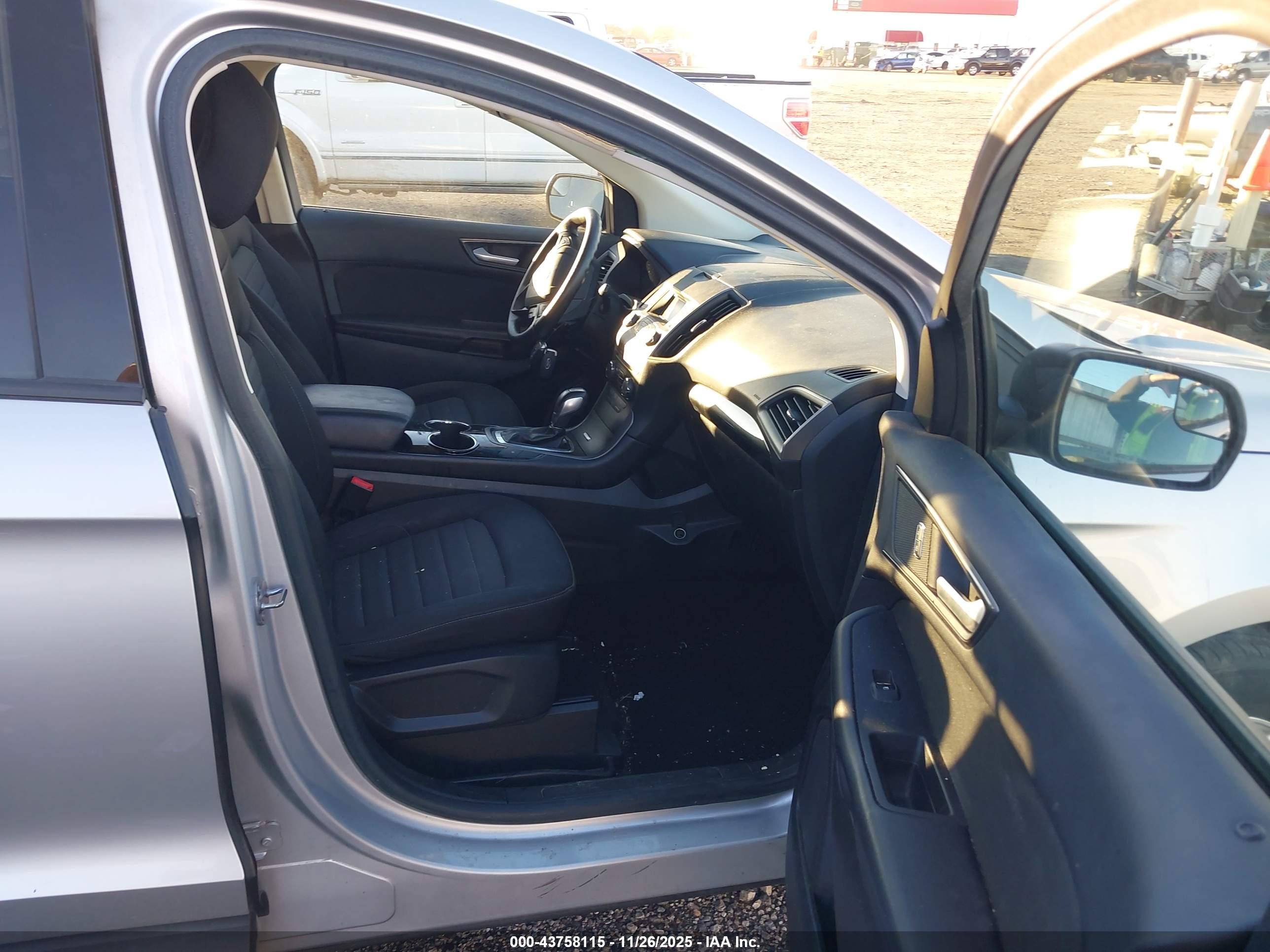 FORD EDGE image 5