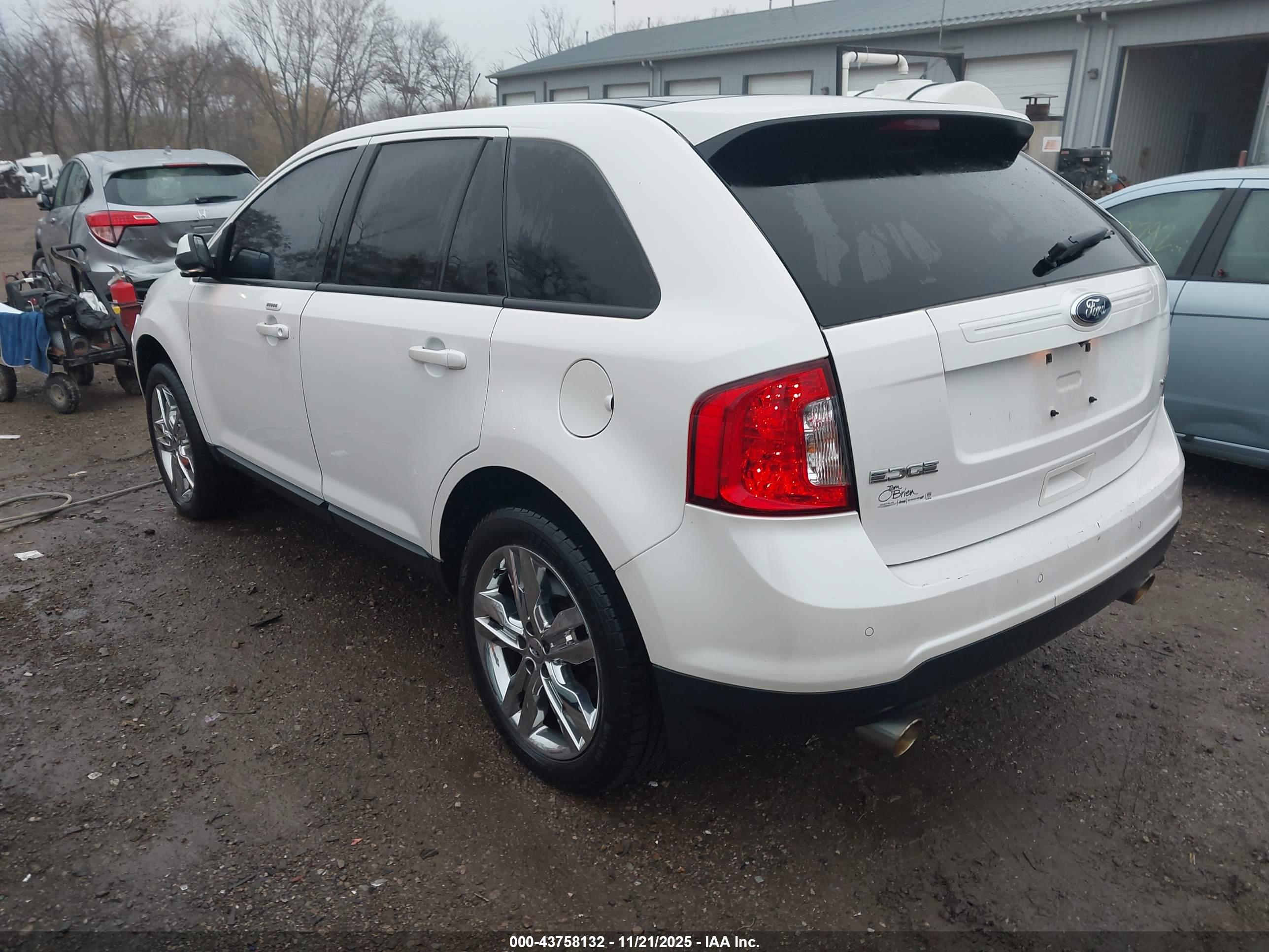 FORD EDGE image 3