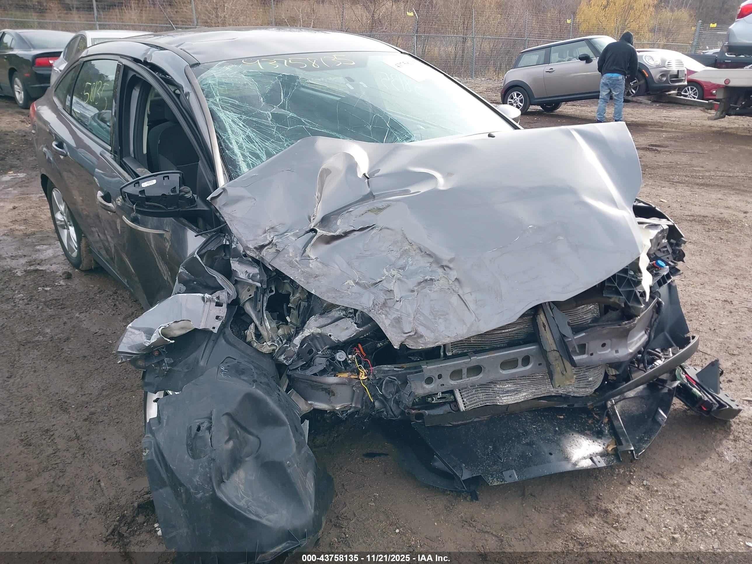 FORD FOCUS image 6