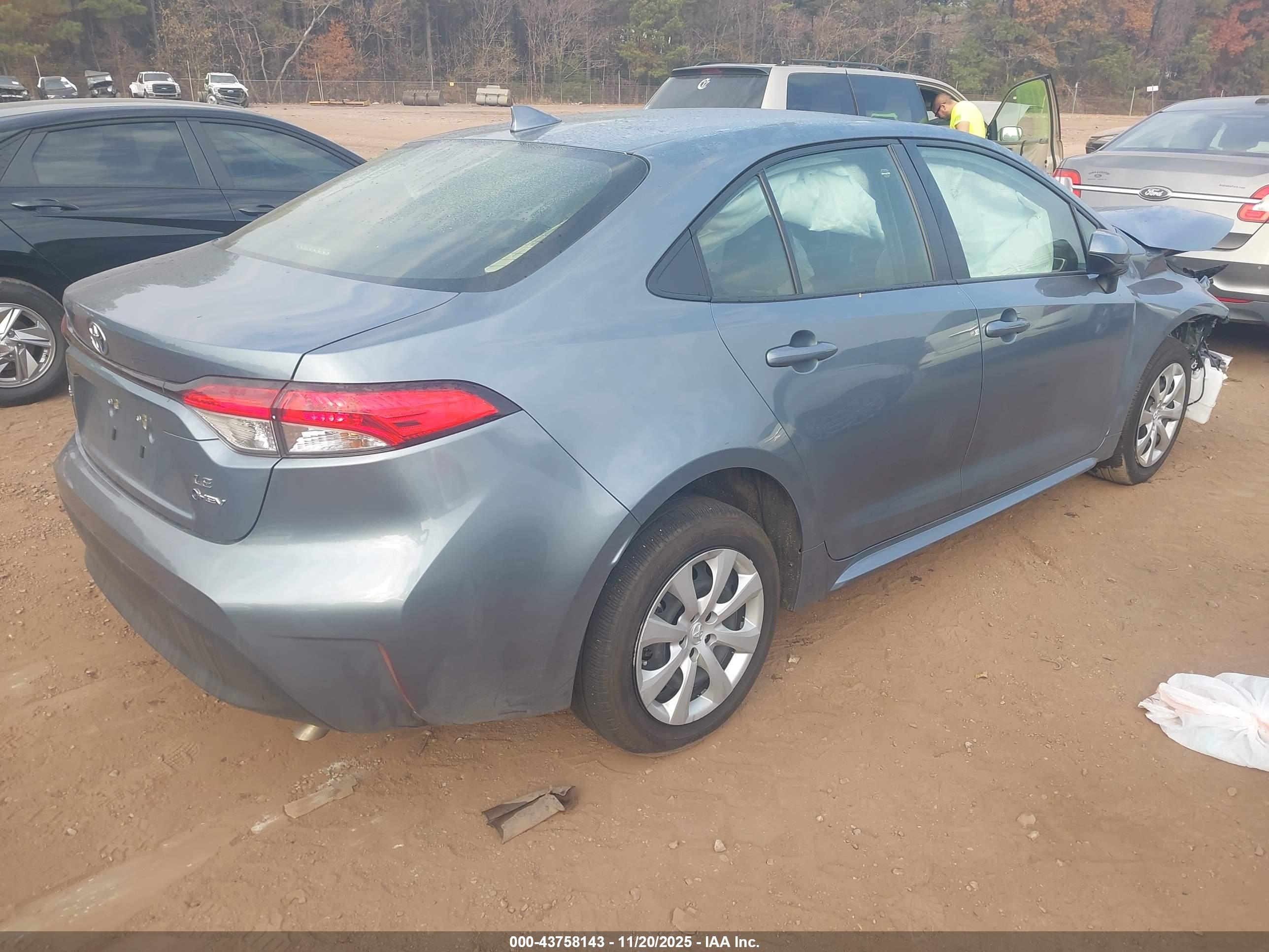 TOYOTA COROLLA image 4