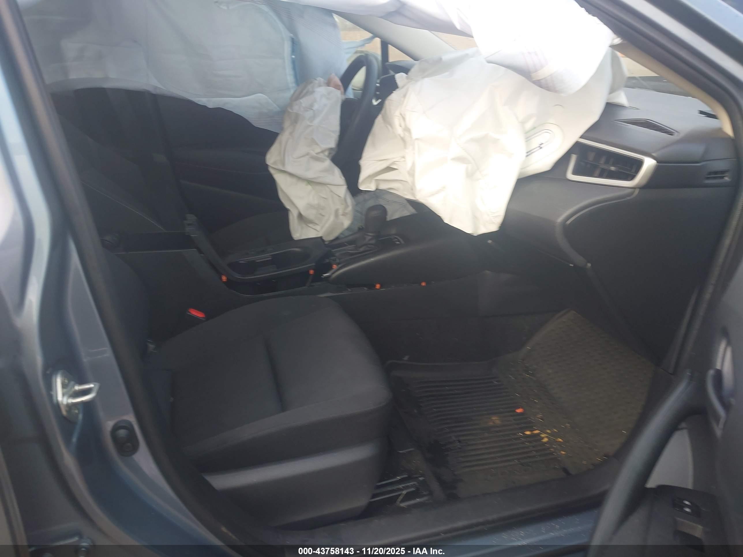 TOYOTA COROLLA image 5