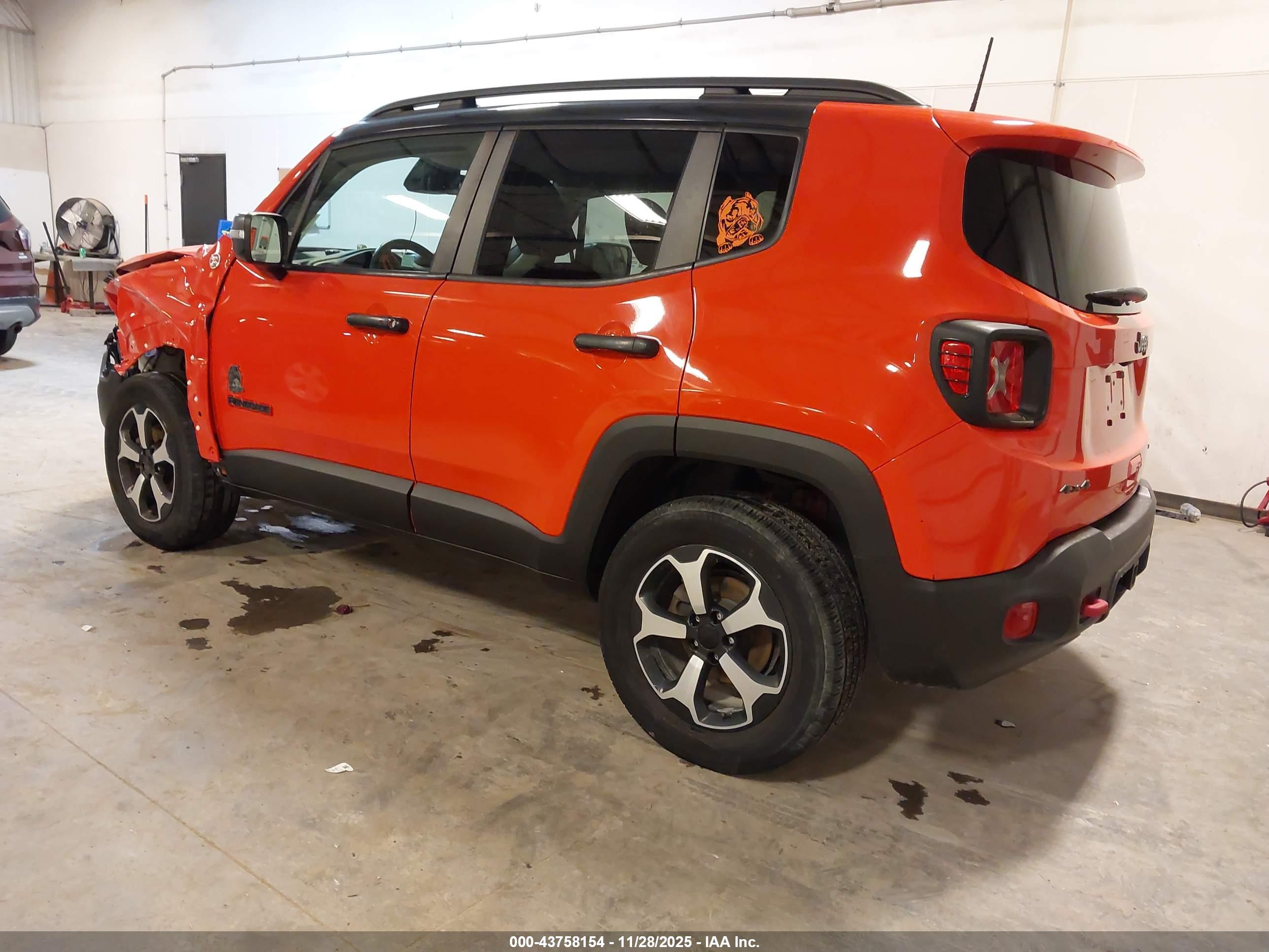 JEEP RENEGADE image 3