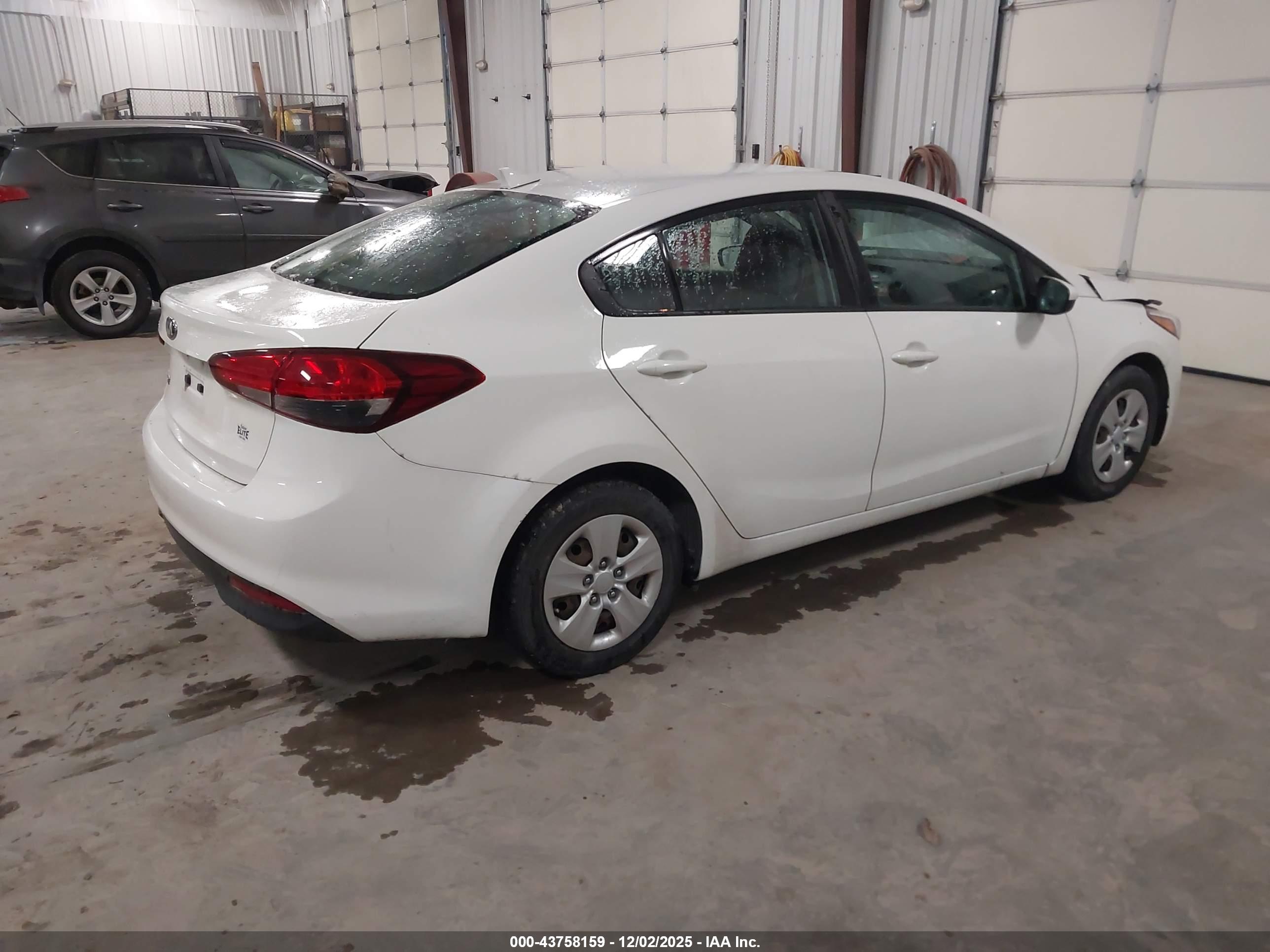 KIA FORTE image 4