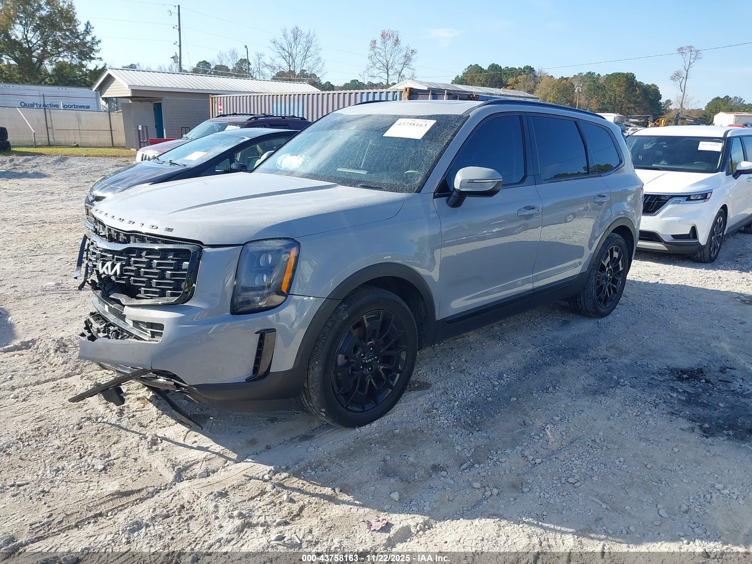 KIA TELLURIDE image 2