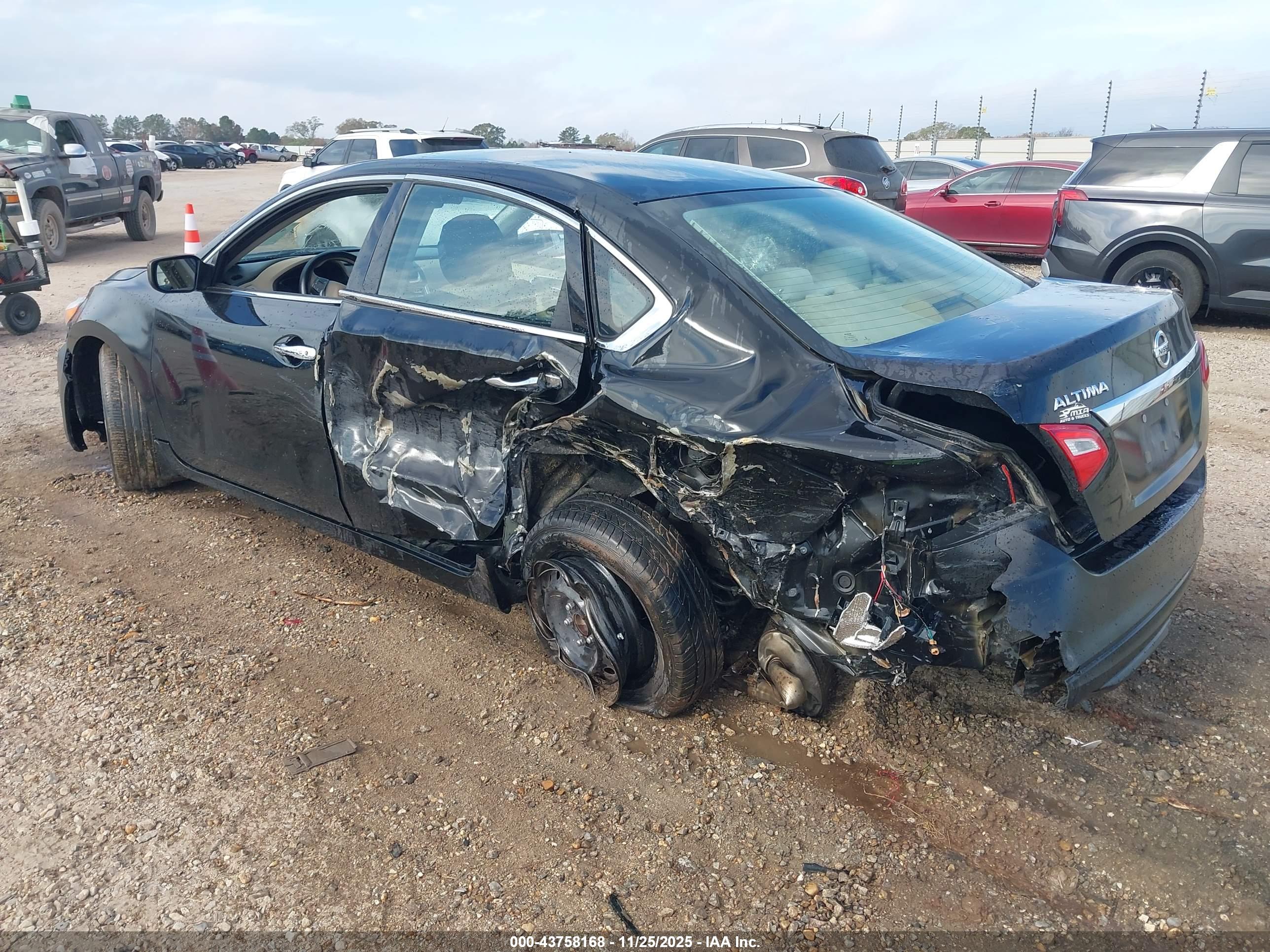NISSAN ALTIMA image 3