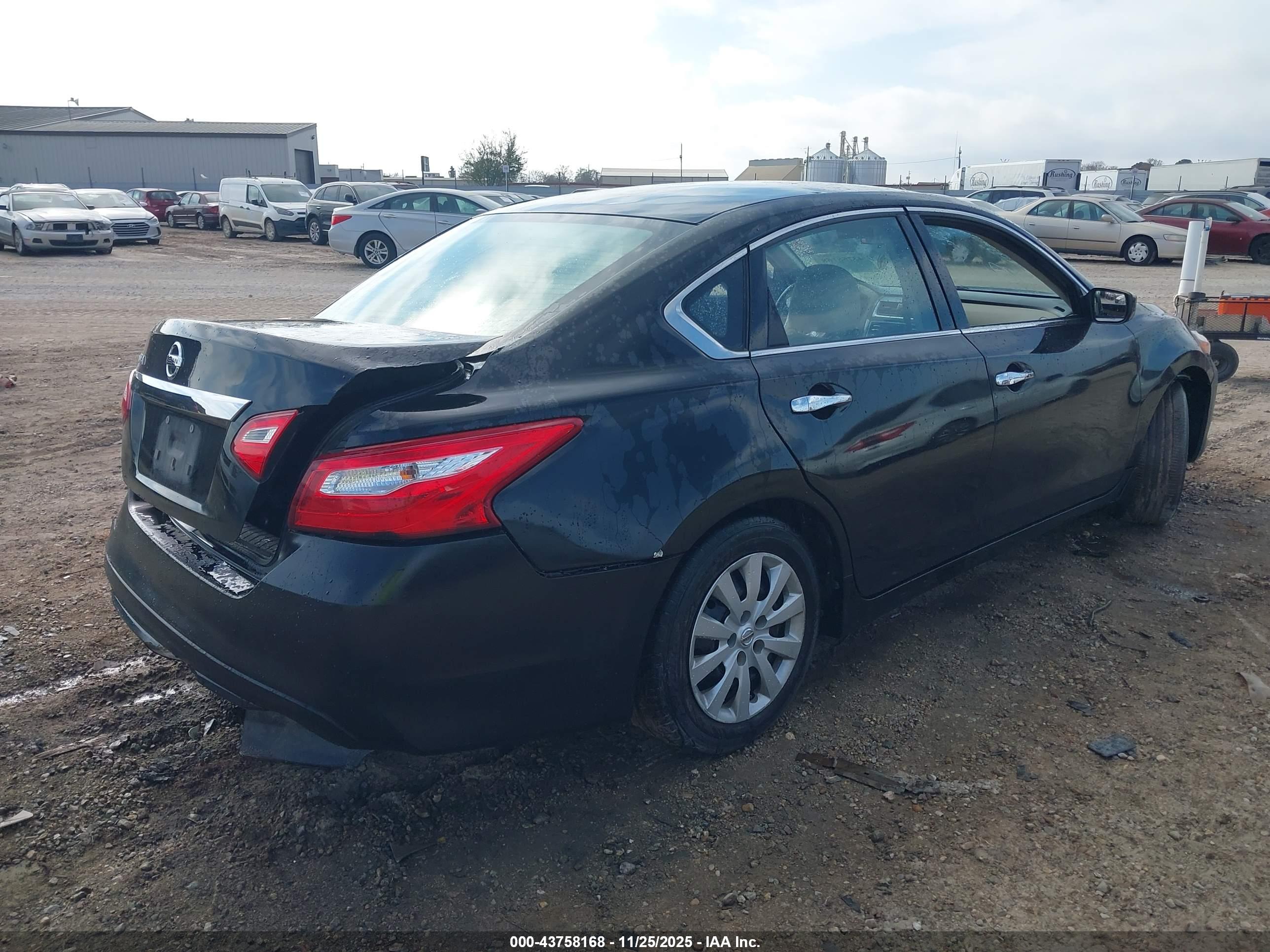NISSAN ALTIMA image 4