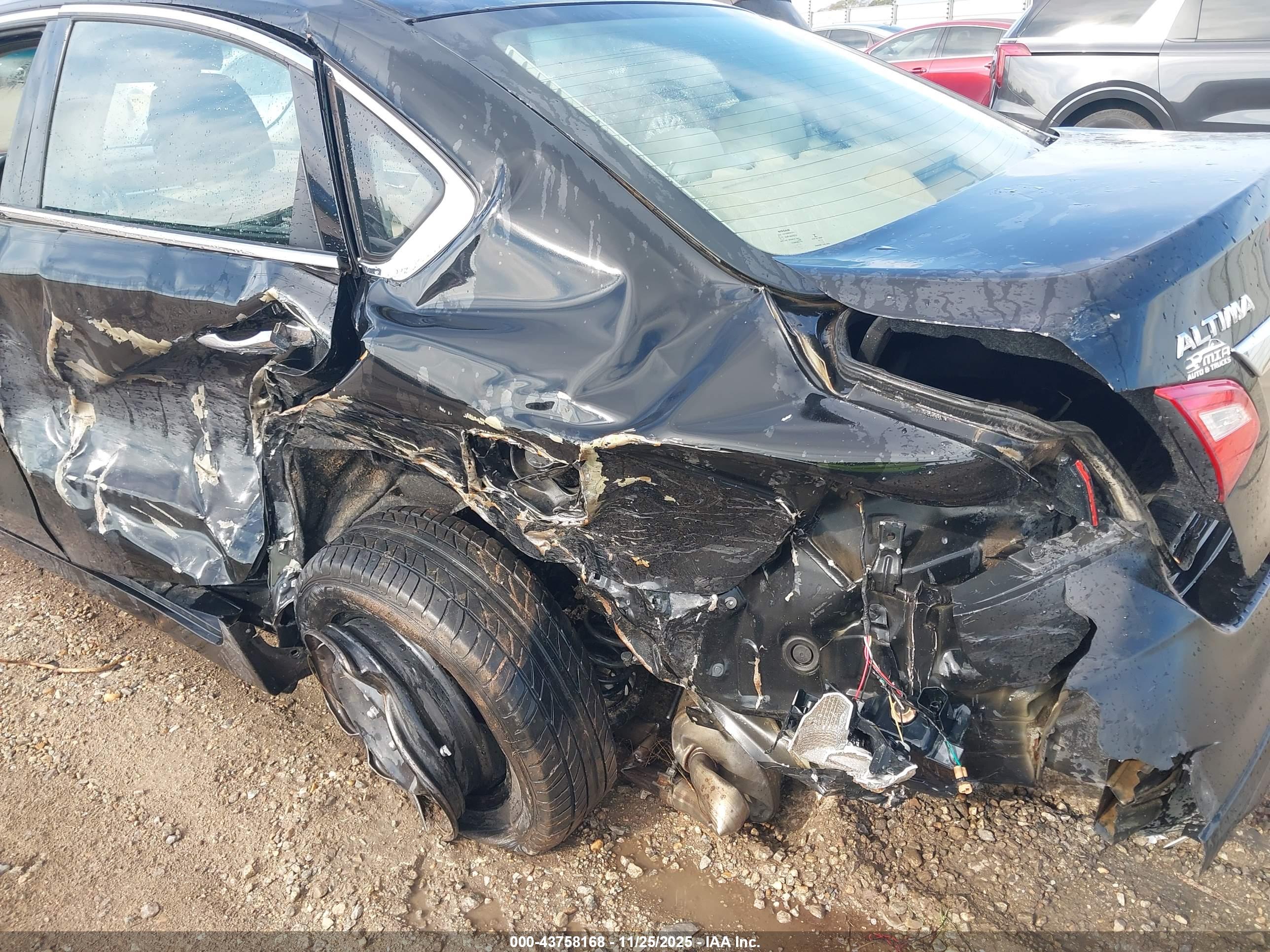 NISSAN ALTIMA image 6