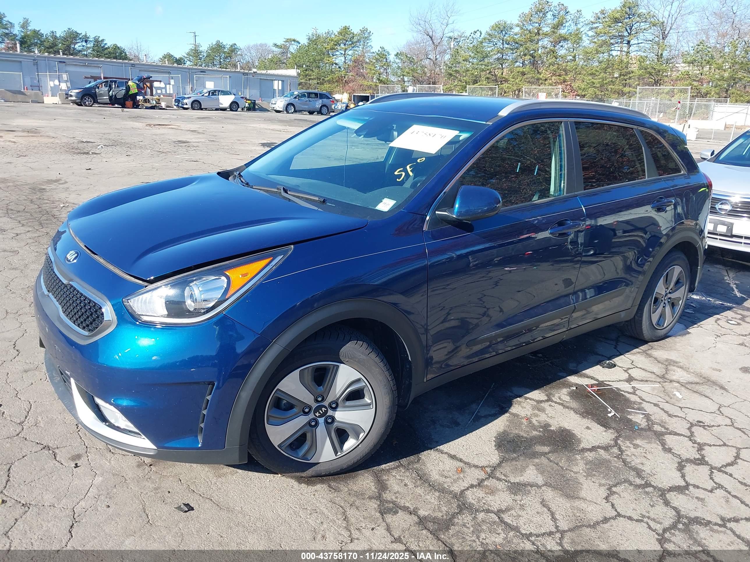 KIA NIRO image 2