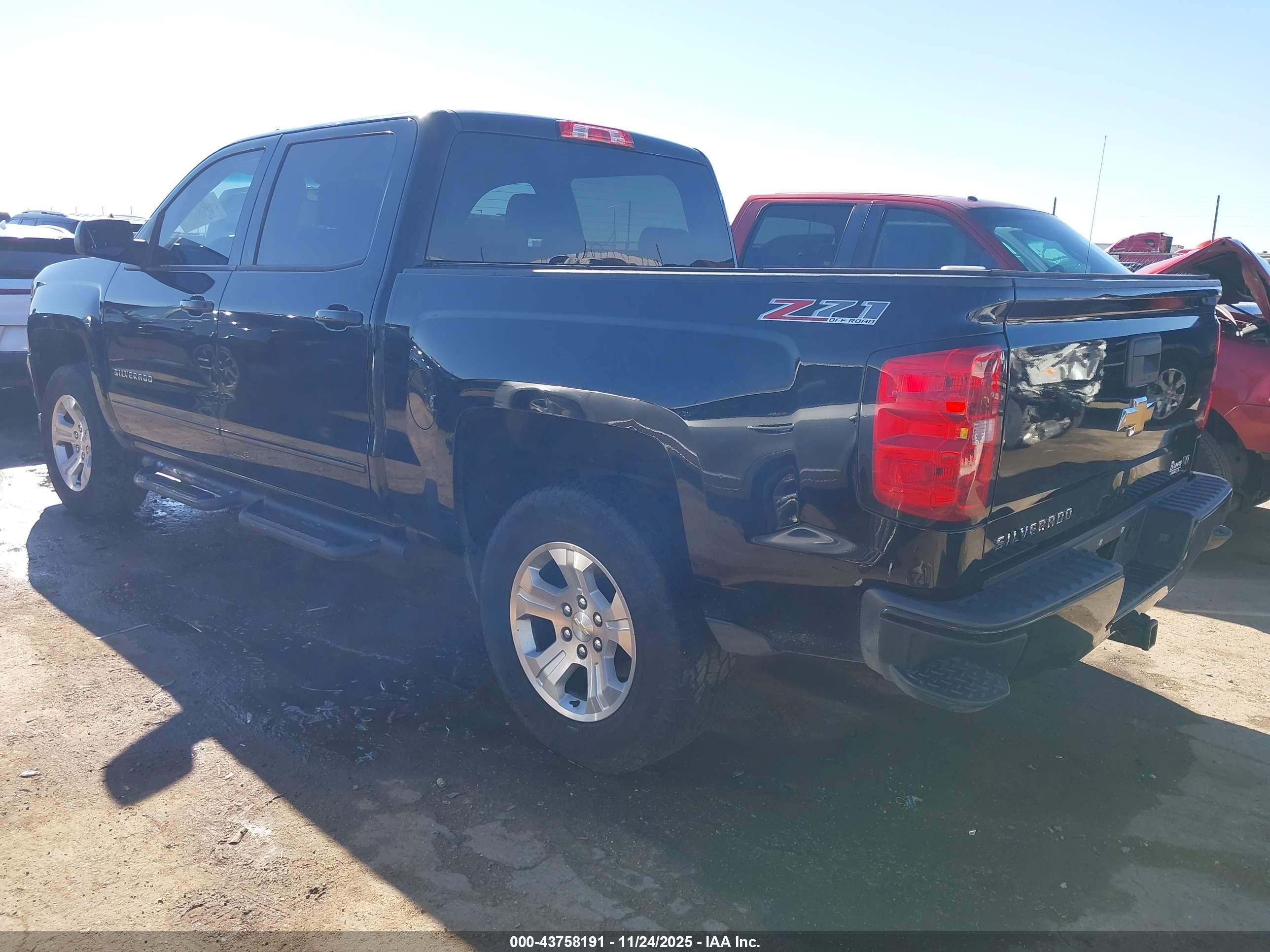 CHEVROLET SILVERADO image 3