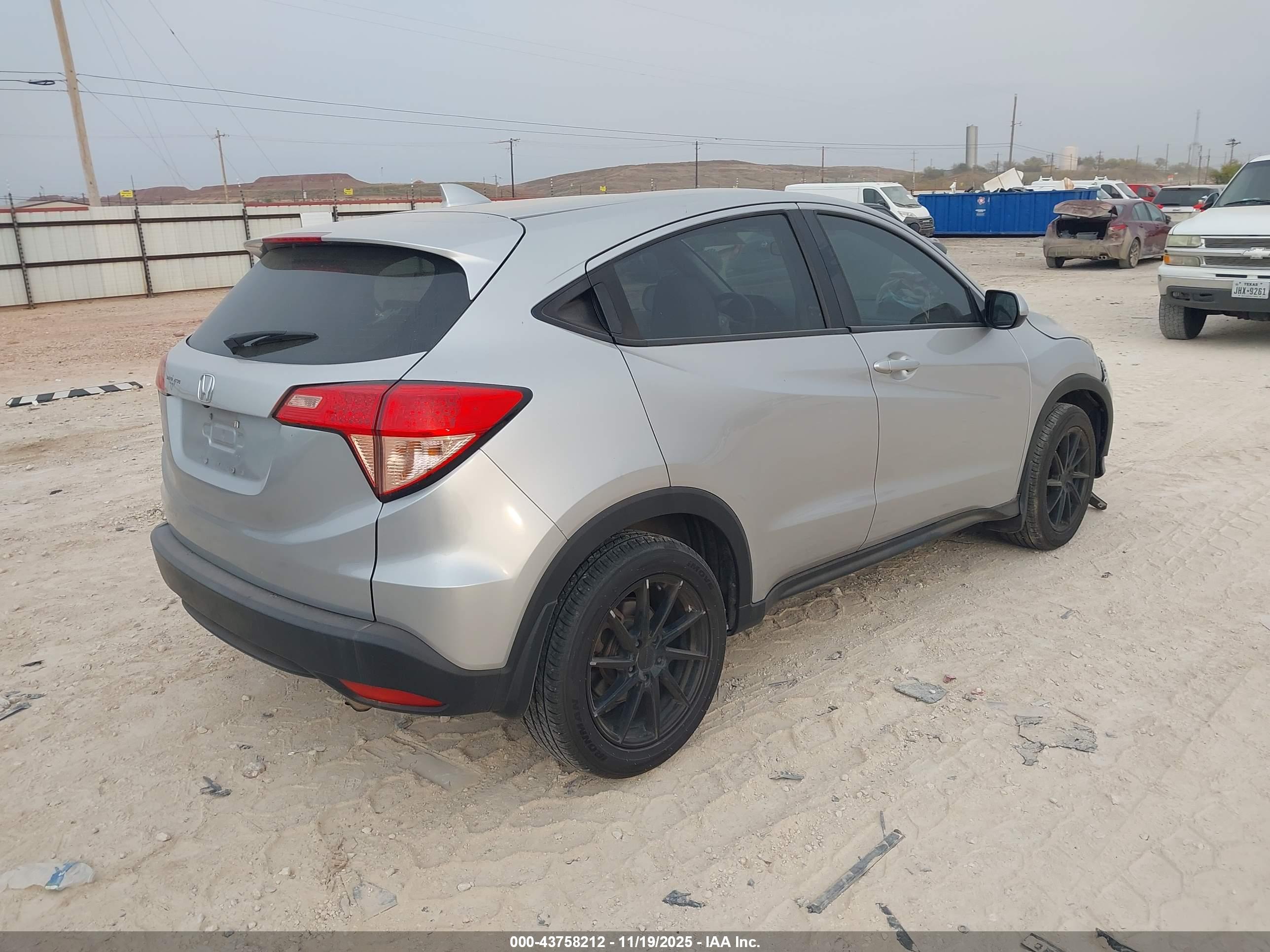 HONDA HR-V image 4