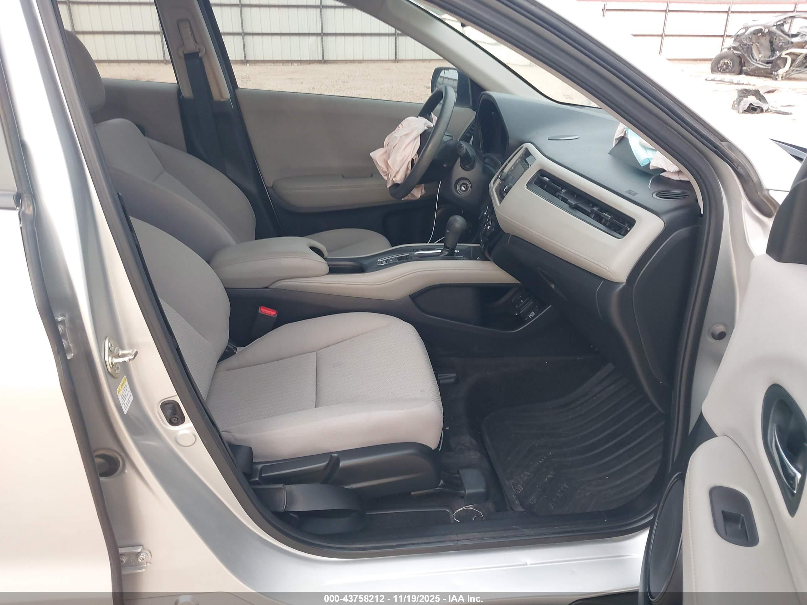 HONDA HR-V image 5