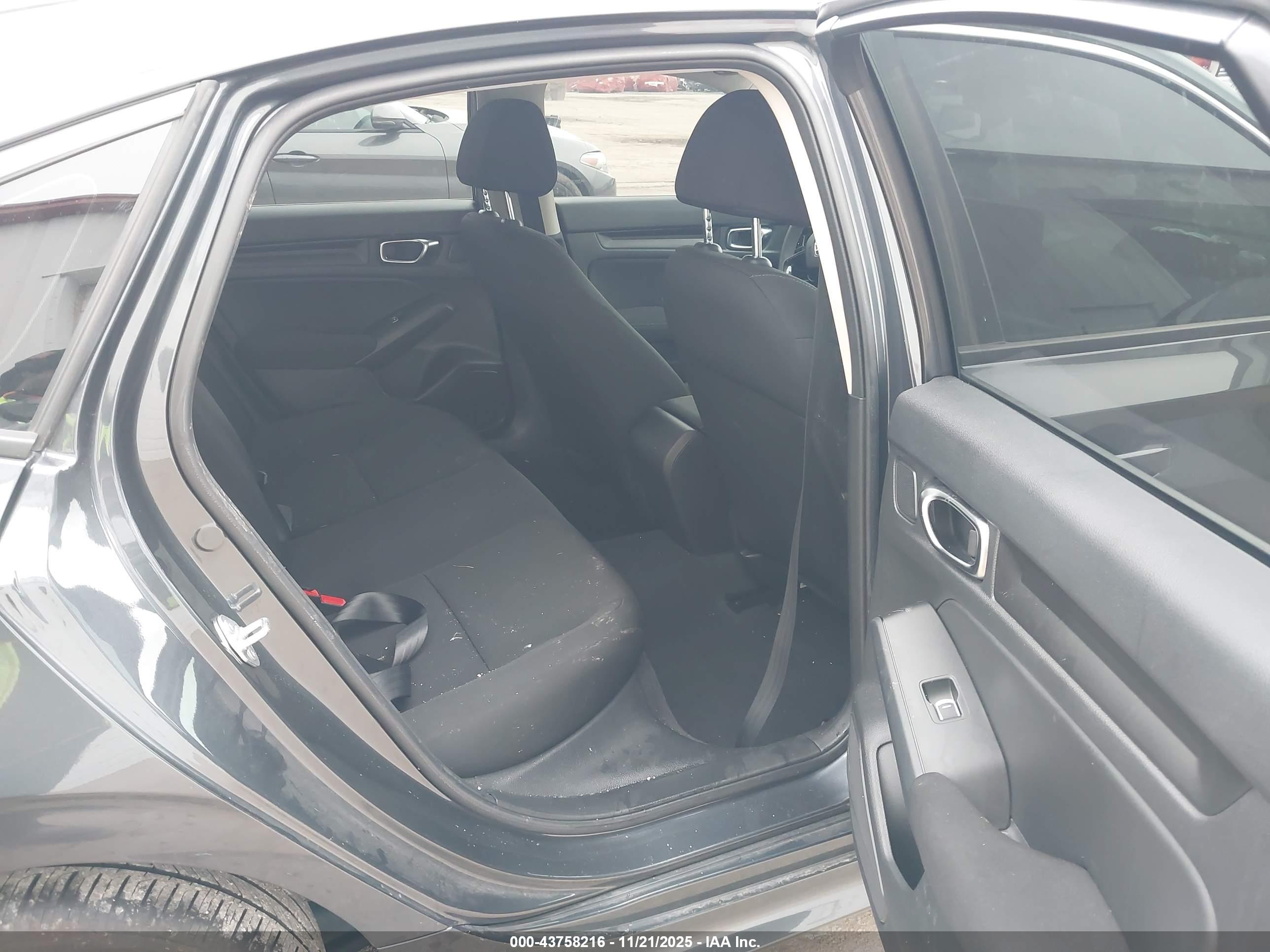 HONDA CIVIC image 8