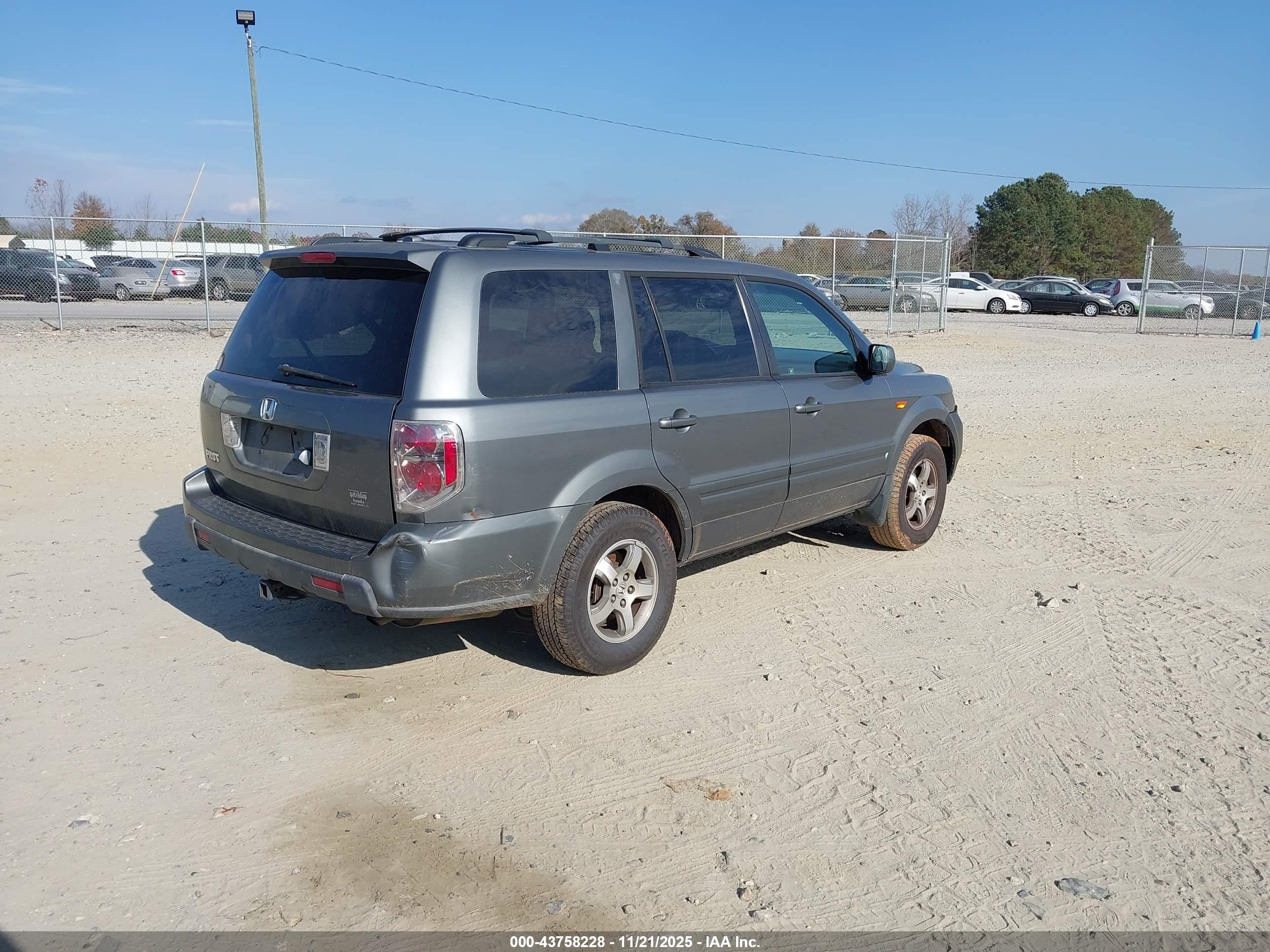 HONDA PILOT image 4