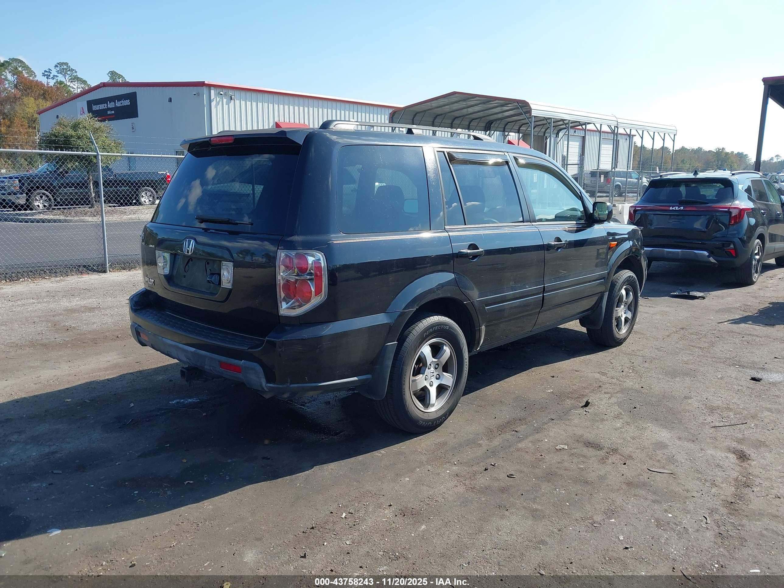 HONDA PILOT image 4