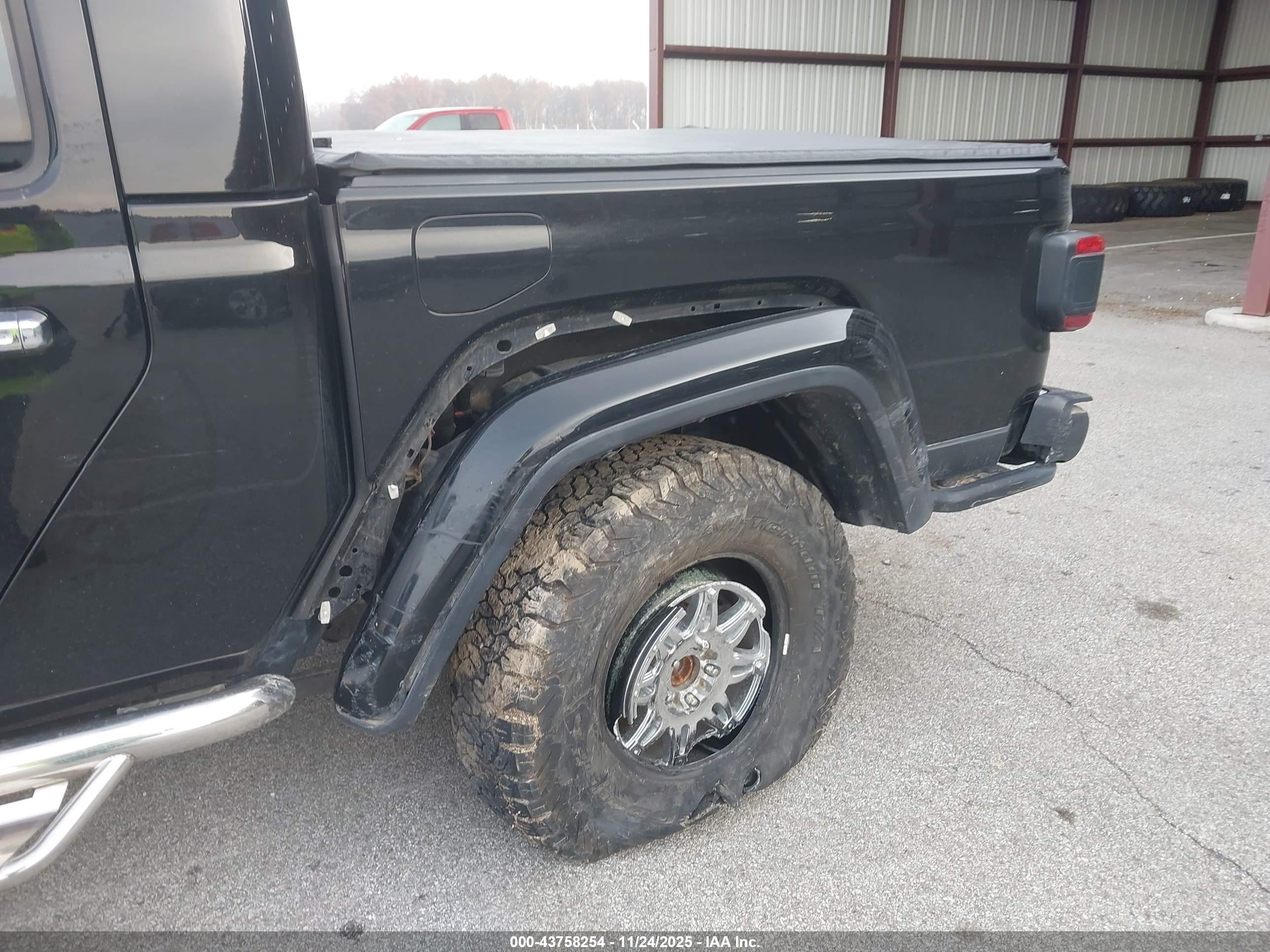 JEEP GLADIATOR image 6