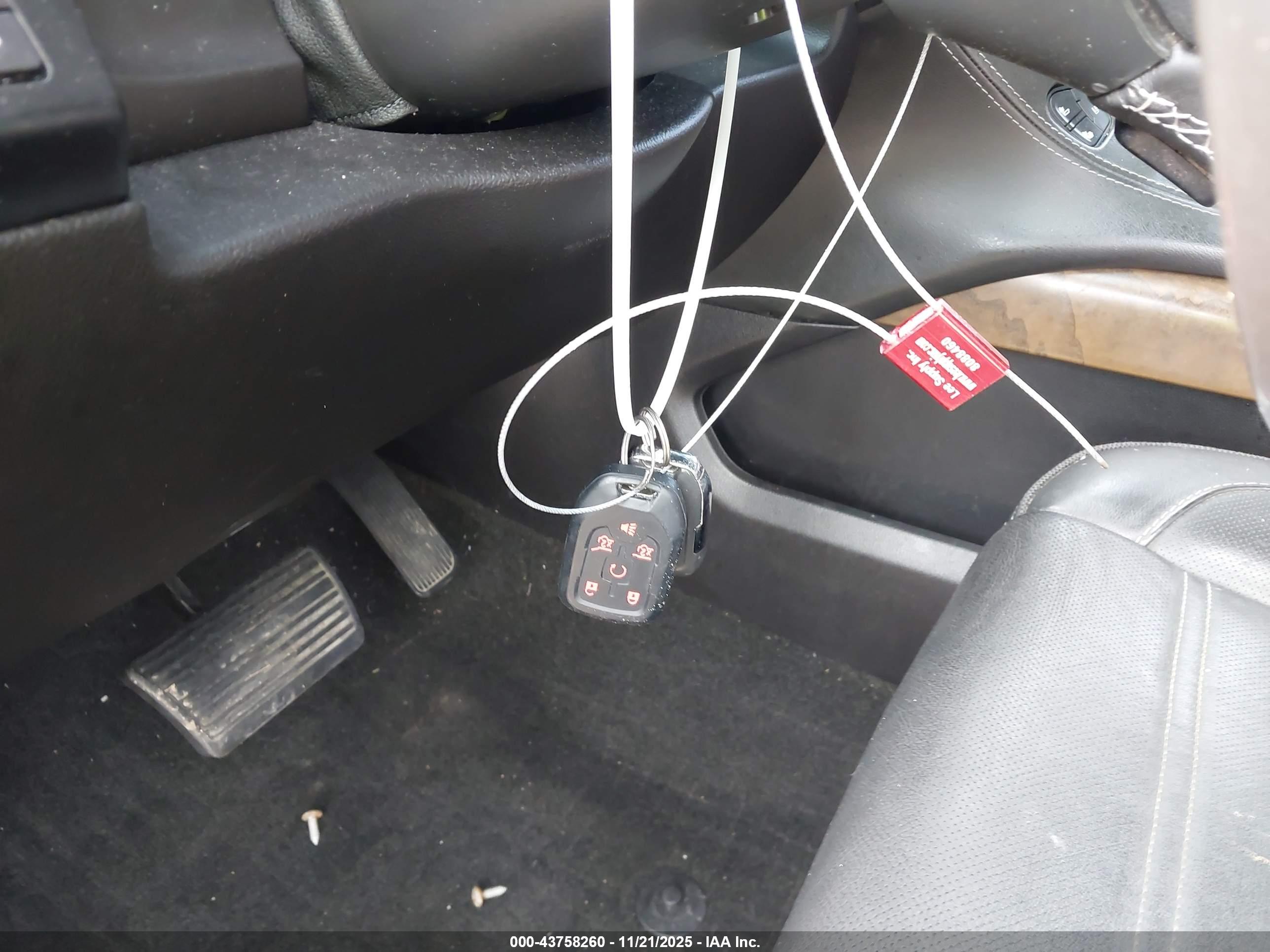 GMC YUKON image 11