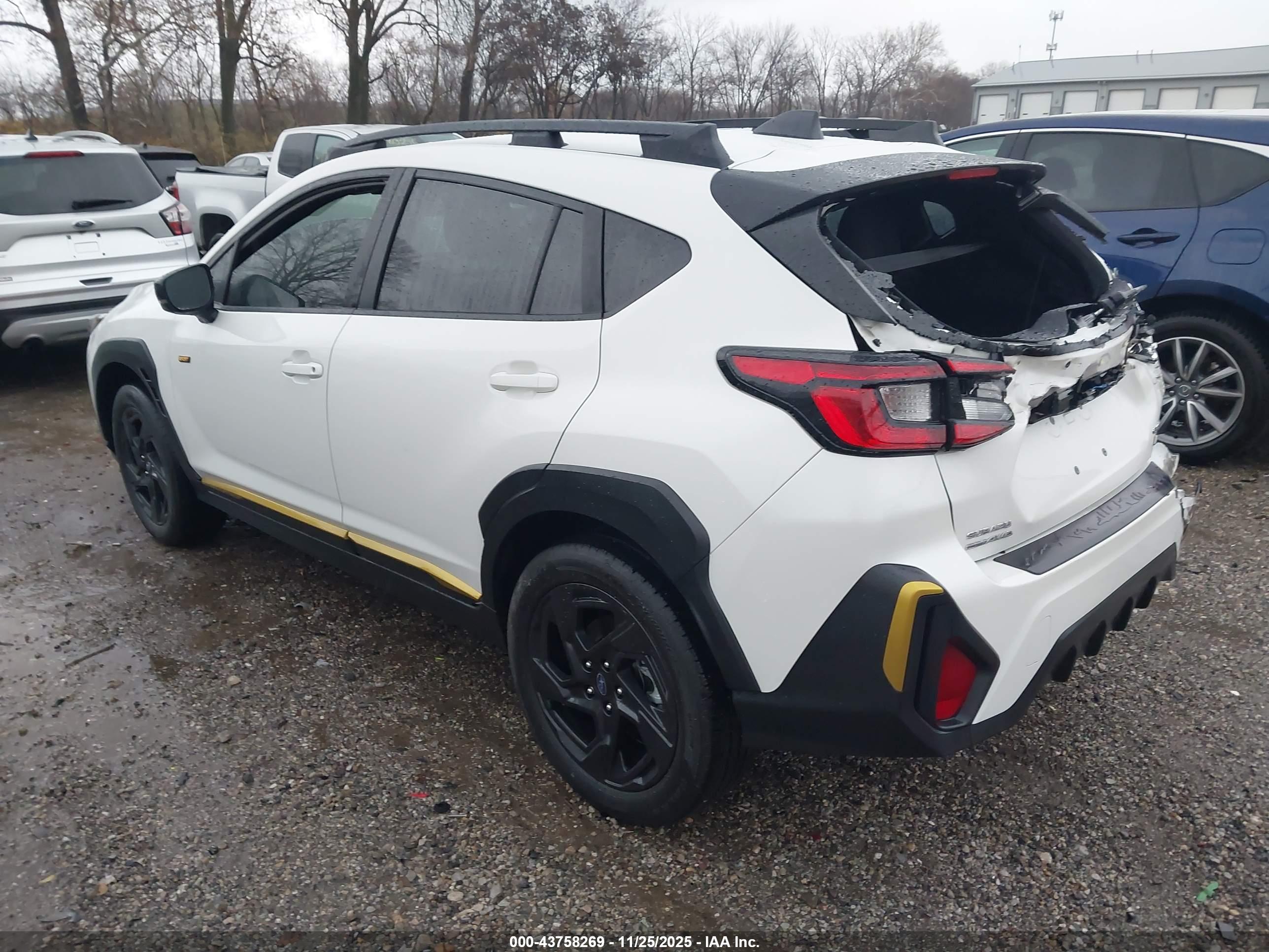 SUBARU CROSSTREK image 3