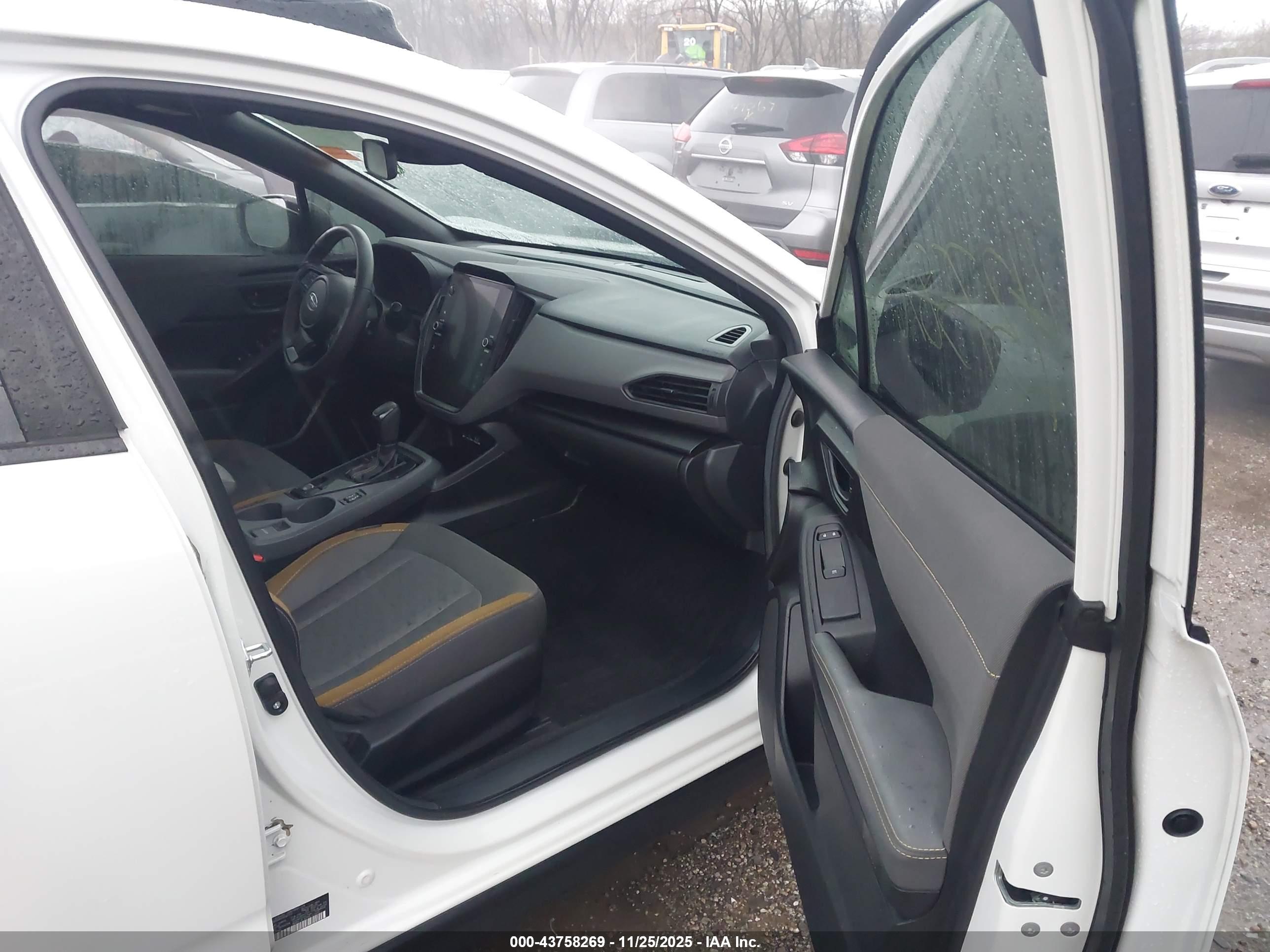 SUBARU CROSSTREK image 5