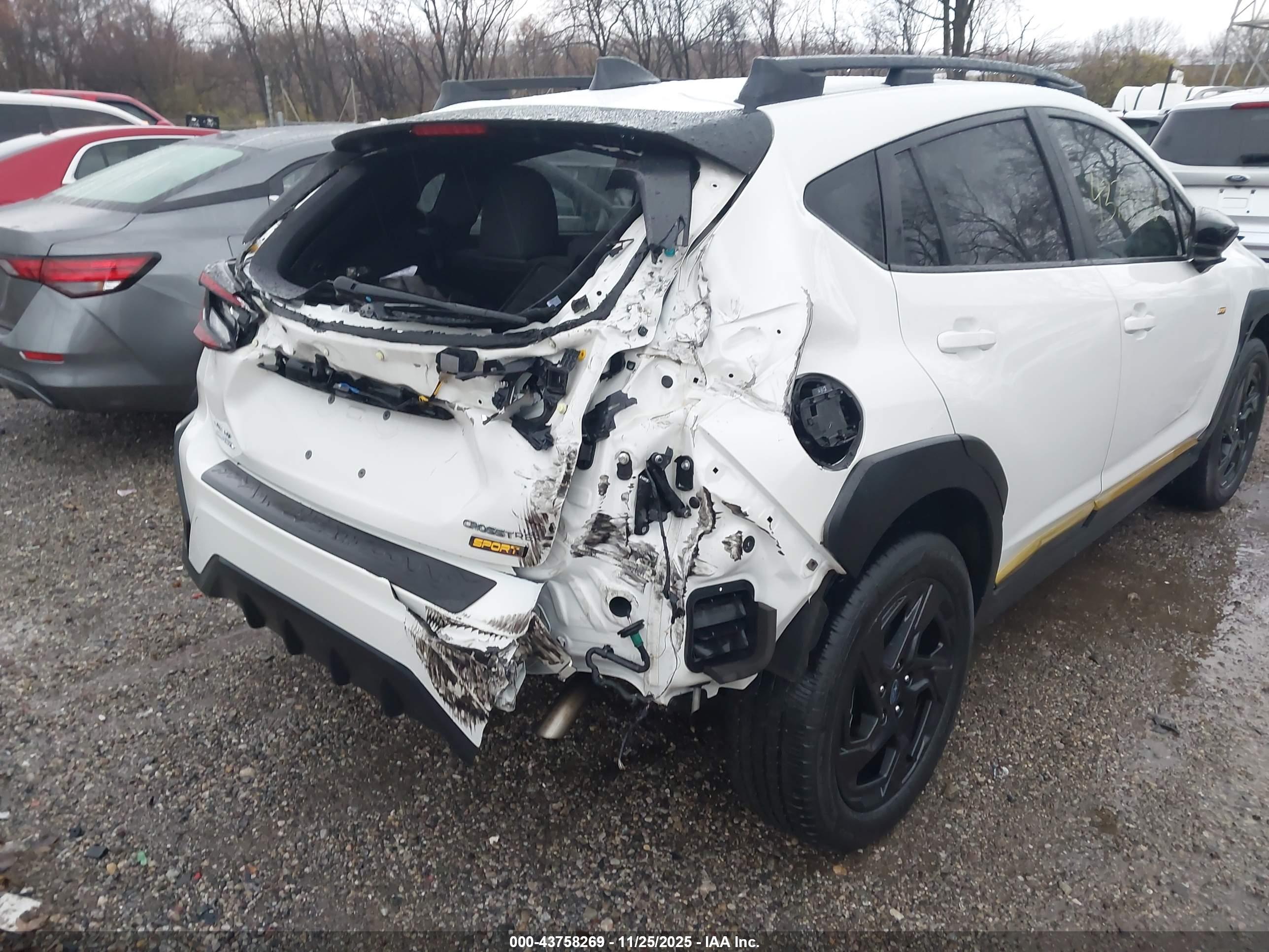 SUBARU CROSSTREK image 6