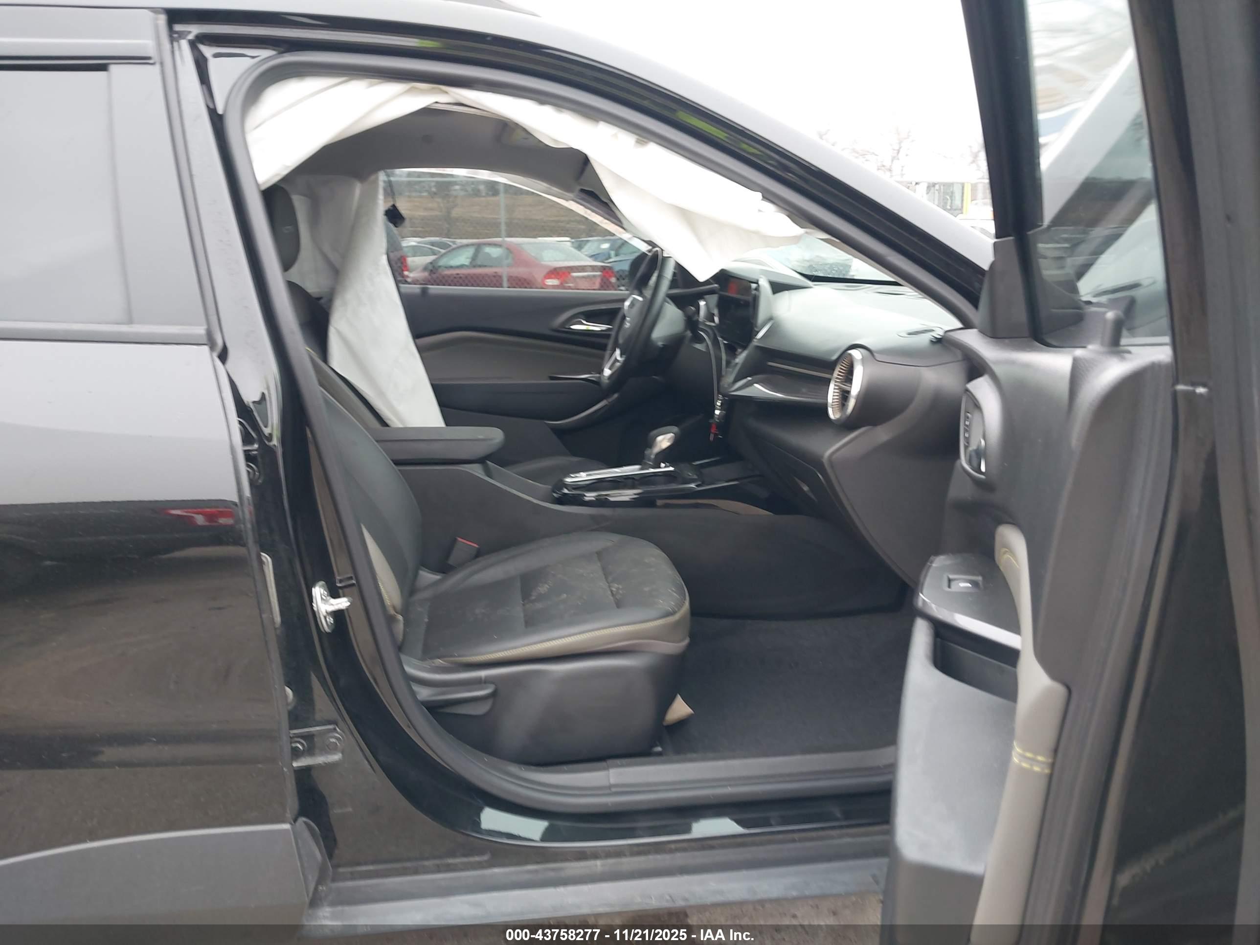 CHEVROLET TRAX image 5