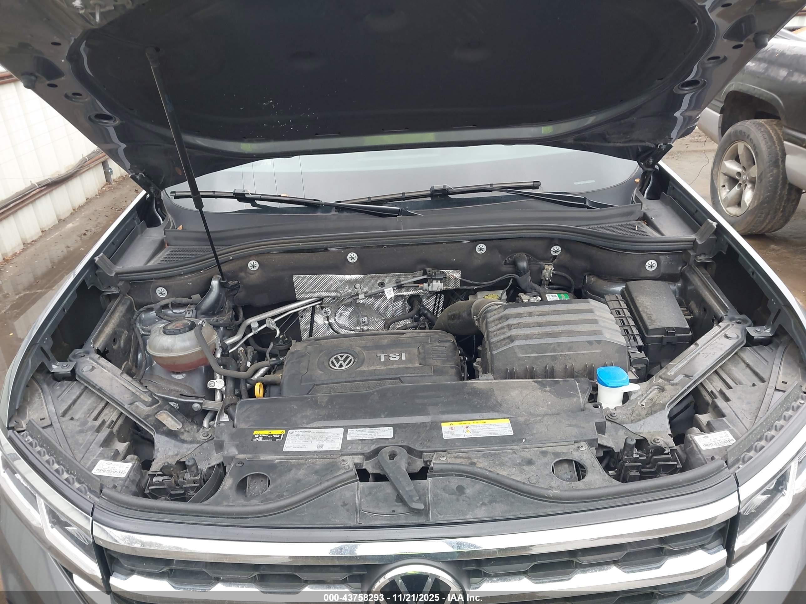 VOLKSWAGEN ATLAS image 10