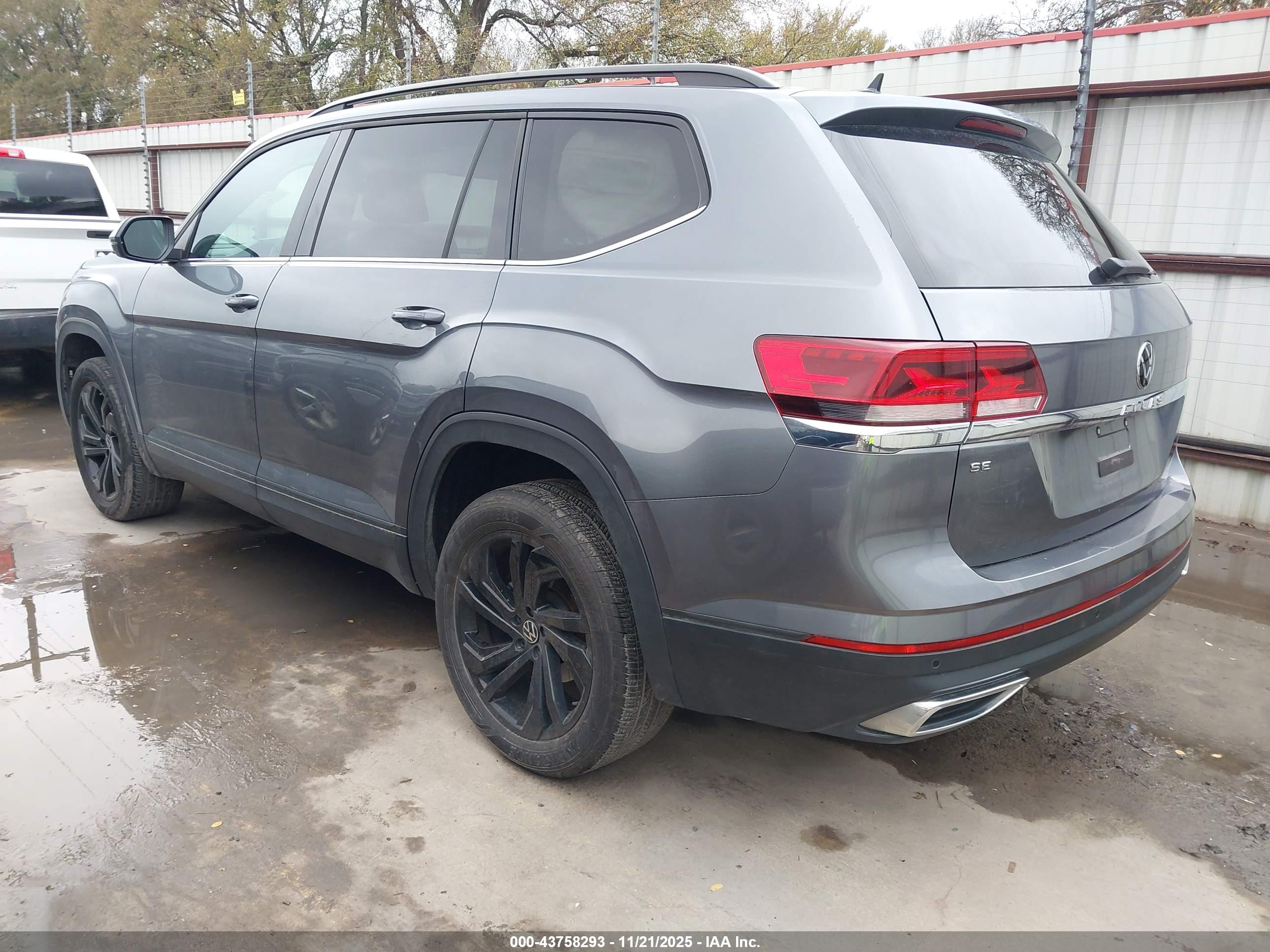 VOLKSWAGEN ATLAS image 3