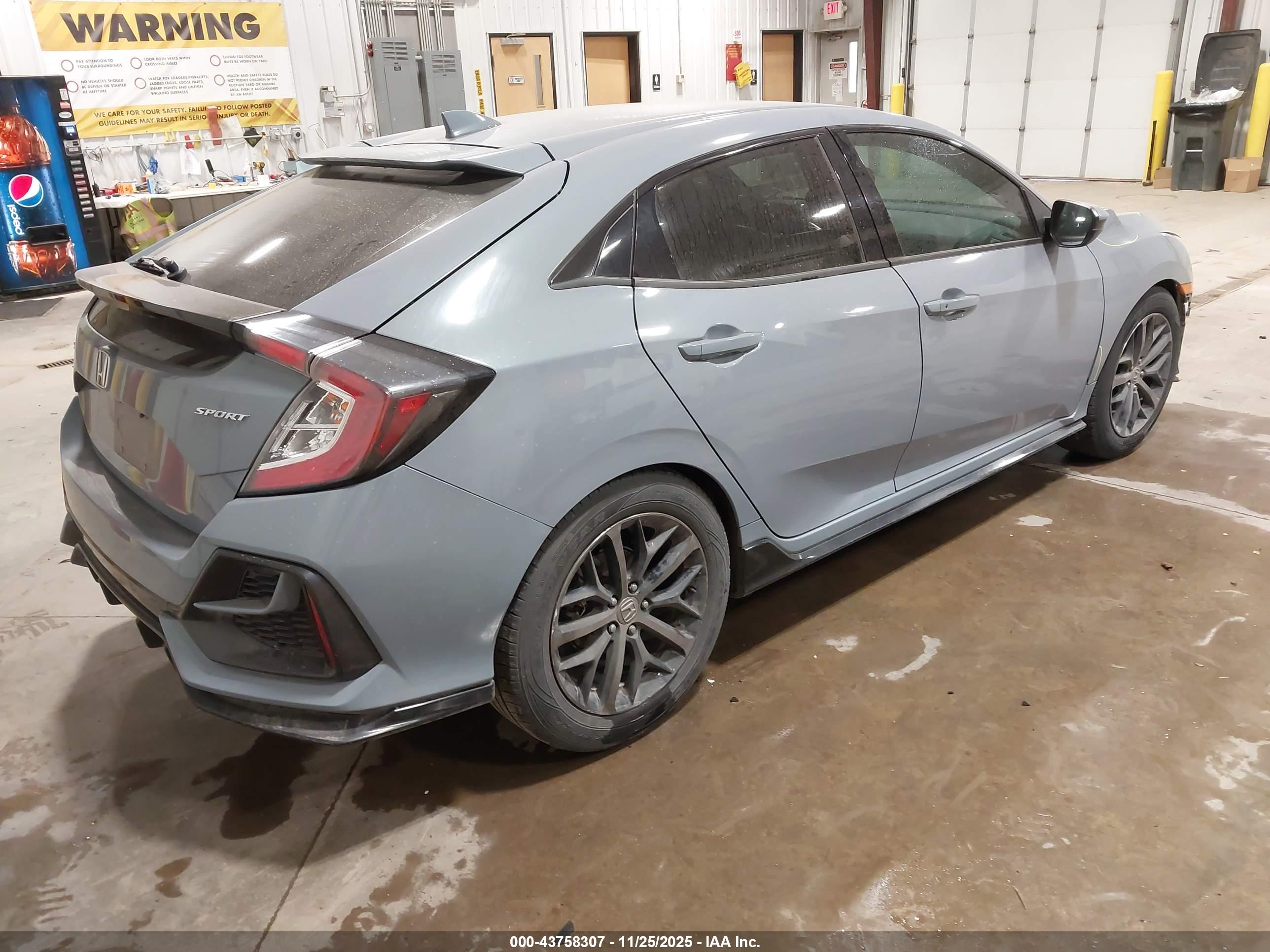 HONDA CIVIC image 4