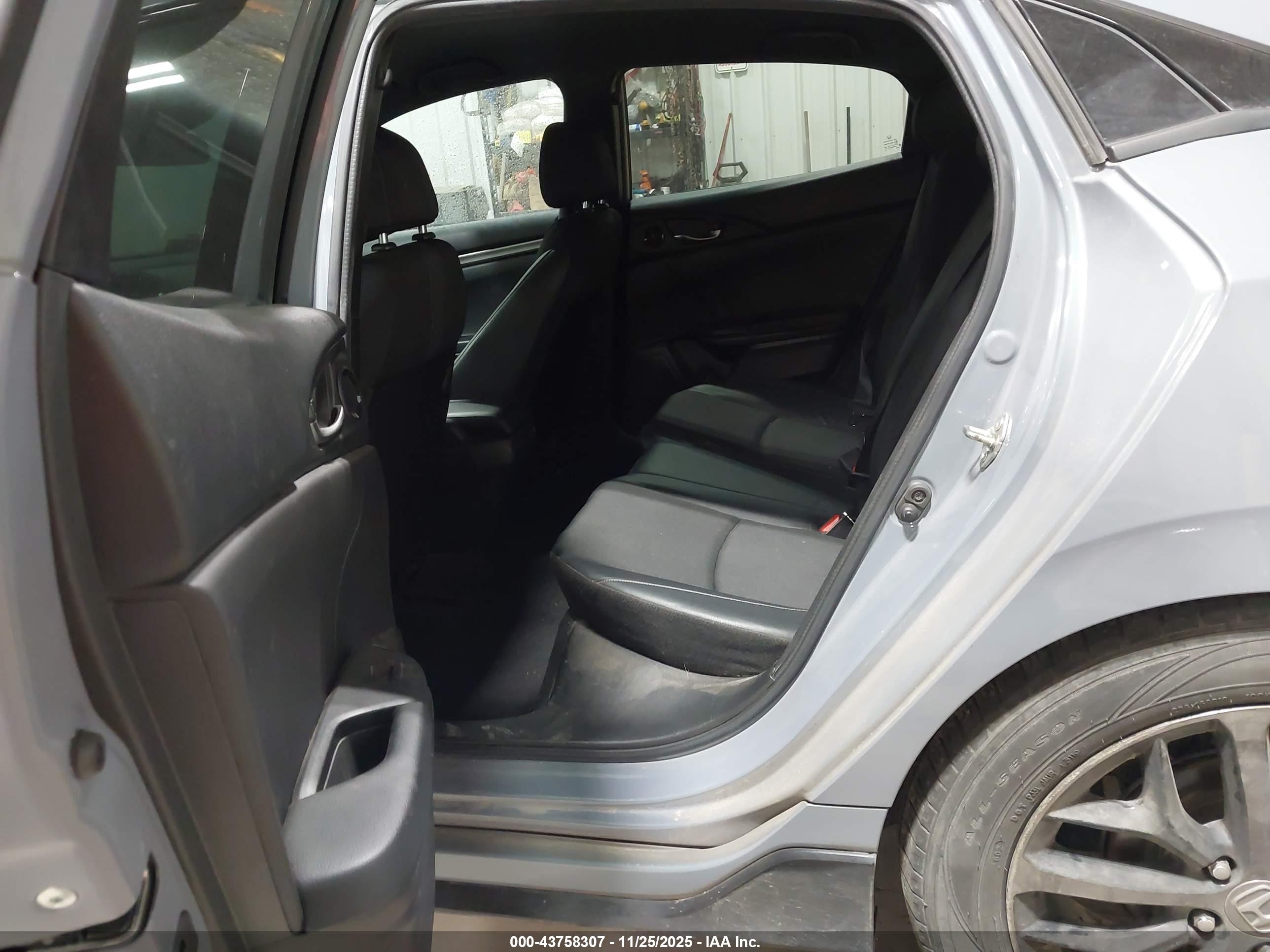 HONDA CIVIC image 8