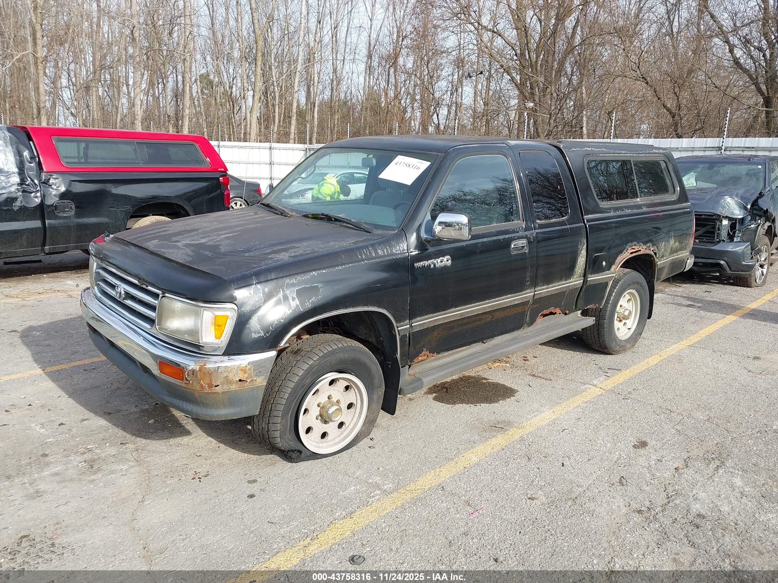 TOYOTA T100 image 2